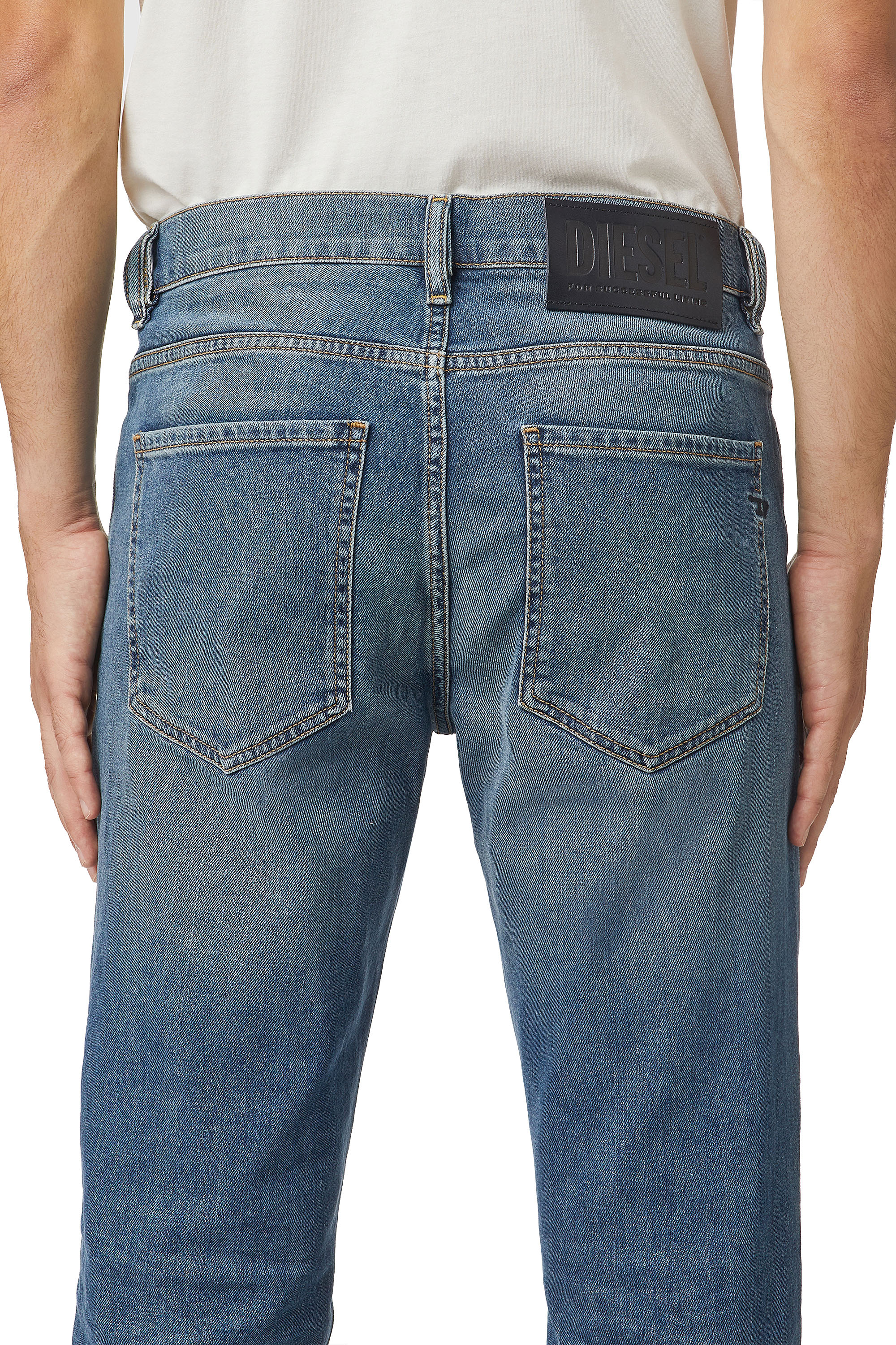 Diesel - D-Vocs 009EI Bootcut Jeans, Bleu moyen - Image 4