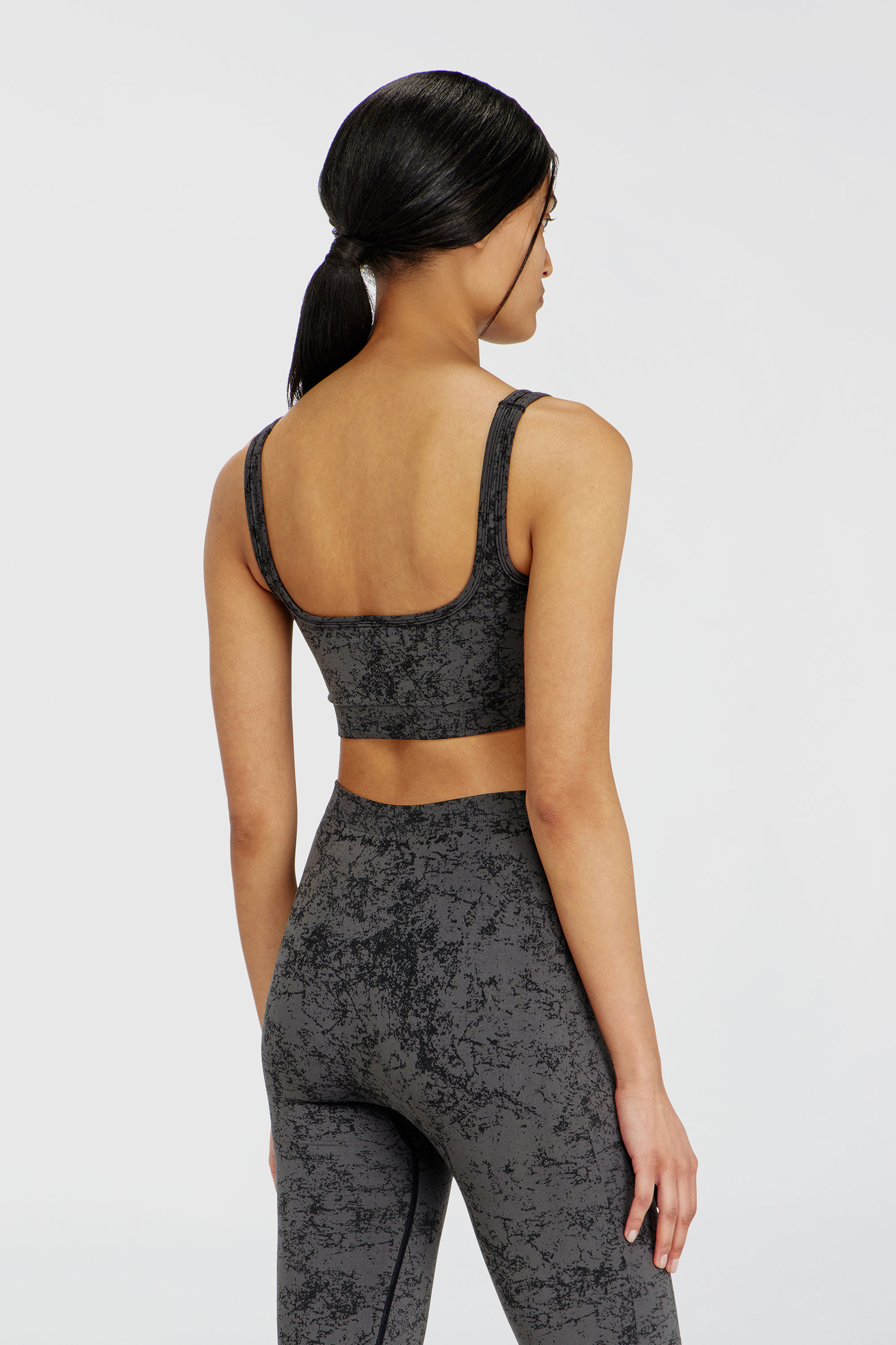 Diesel - HELLA-UTLT, Brassi&egrave;re de sport &agrave; imprim&eacute; utilitaire Femme in Gris - 4