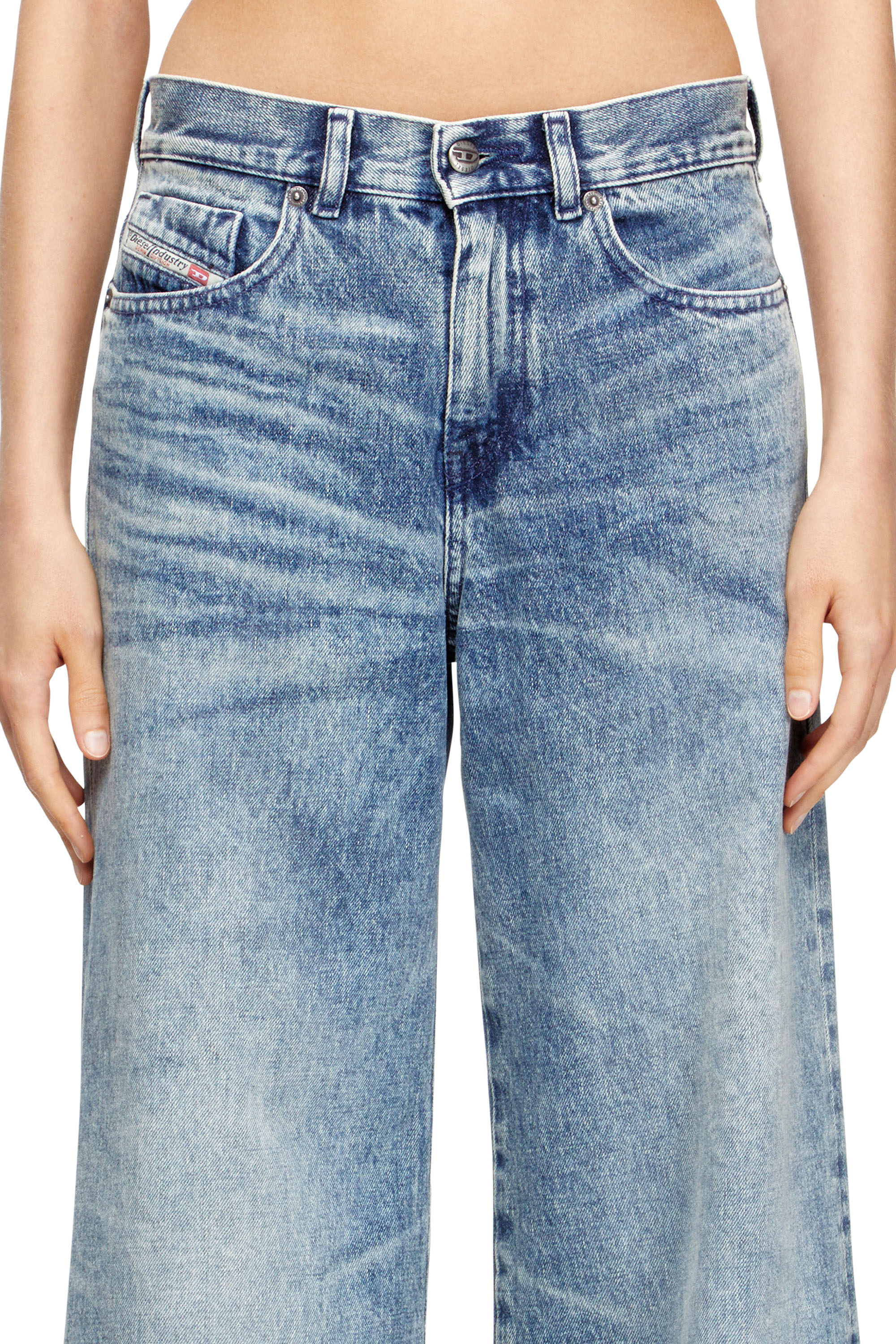 Diesel - Damen Flare Jeans 1978 D-Akemi 007DA, Hellblau - 4