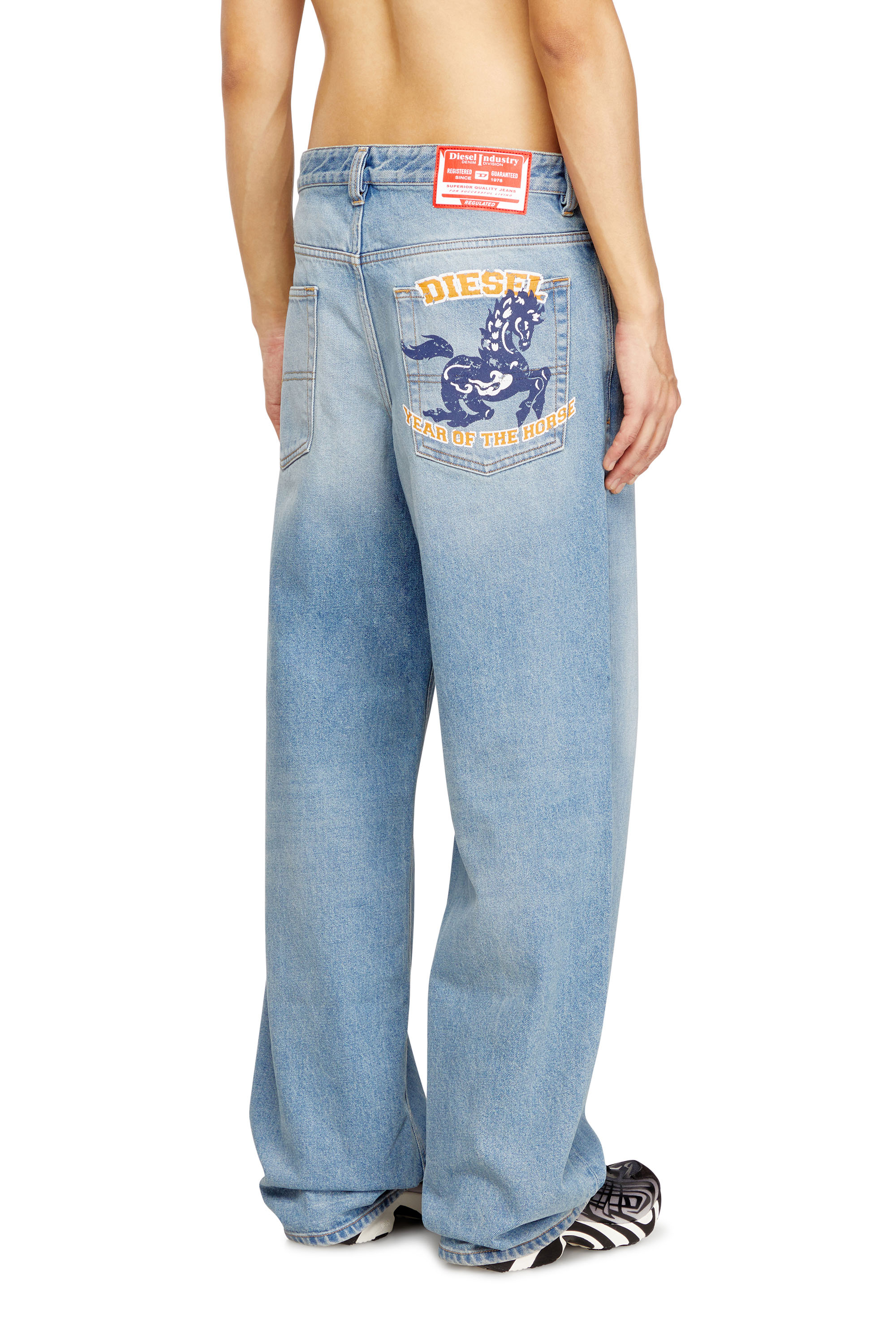 Diesel - Relaxed Jeans 2001 D-Macro 007FA Homme, Bleu Clair - Image 4