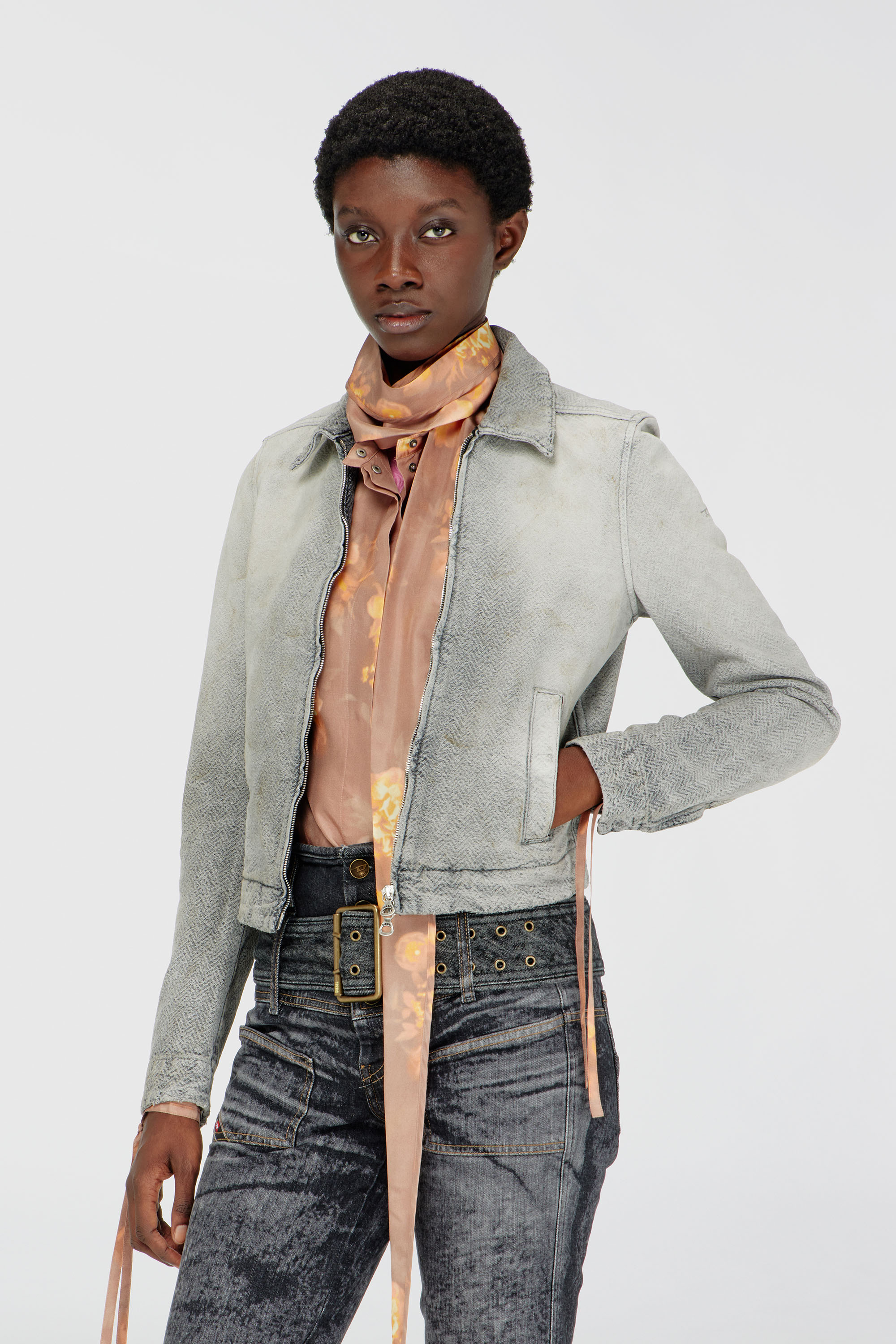 Diesel - DE-CORB, Veste en denim chevron effet us&eacute; Femme in Gris - 1