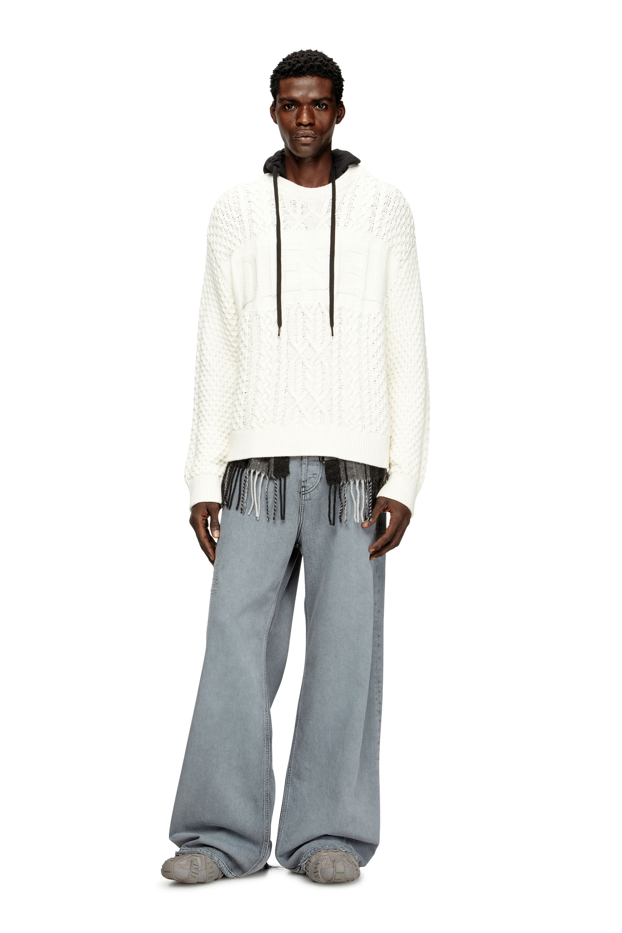 Diesel - K-AUBIN, Cable-knit jumper with Diesel logo Homme in Blanc - 2
