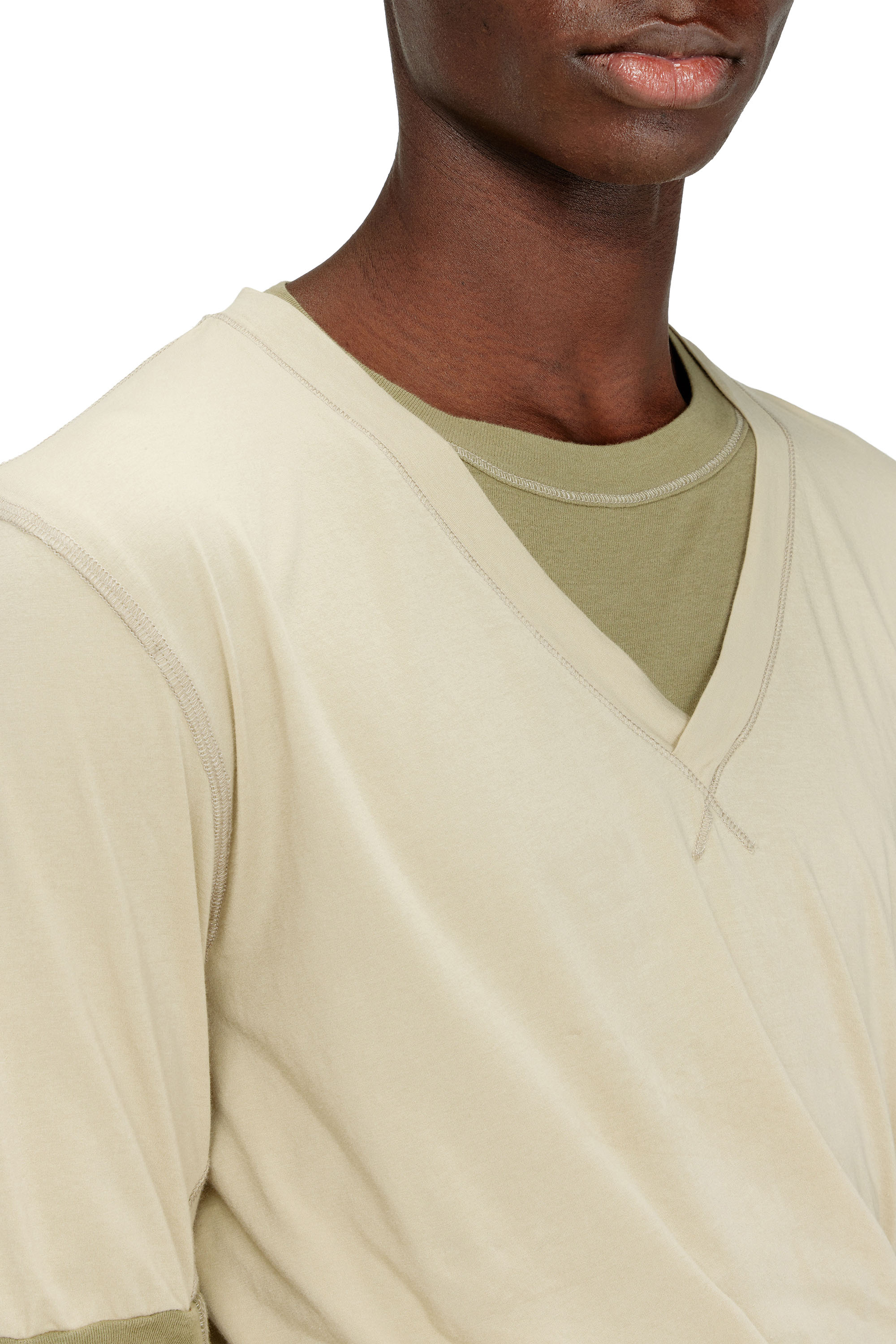 Diesel - T-MOODY-PLAIN, Top a doppio strato avvitato Uomo in Verde - 5