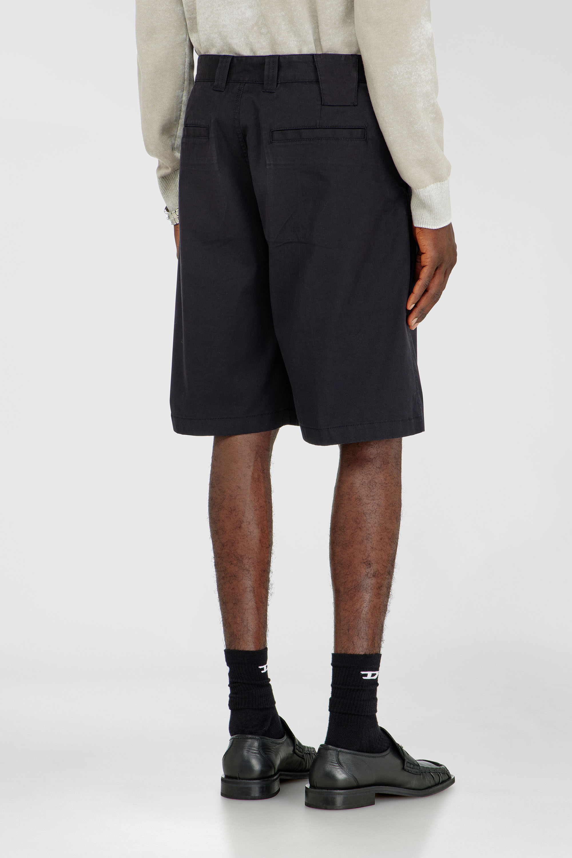 Diesel - P-HANT-CHINO-SHORT-EPCH, Pantaloncini di cotone con trattamento stonewash Uomo in Nero - 4