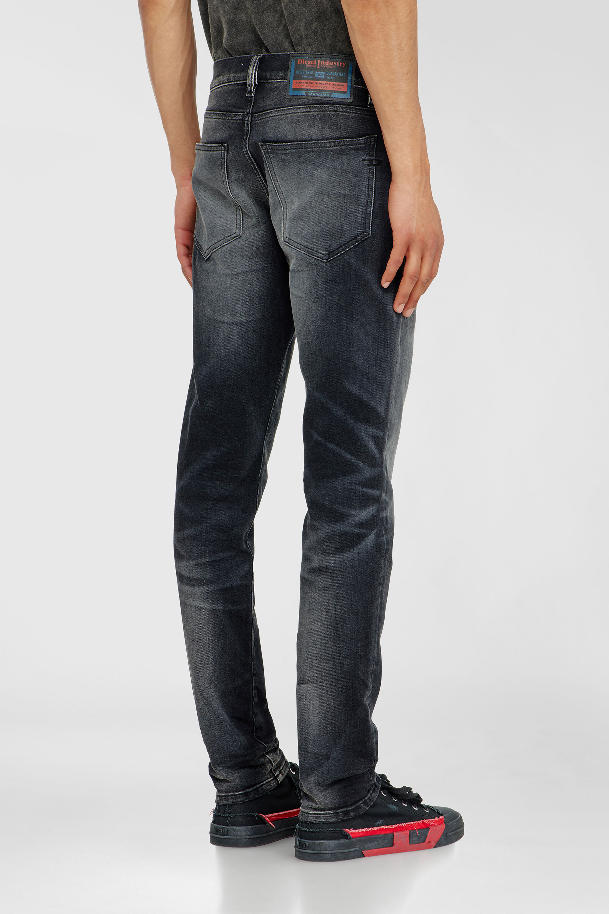 Diesel - Slim Jeans 2019 D-Strukt 09P38 Uomo, Nero/Grigio scuro - Image 5