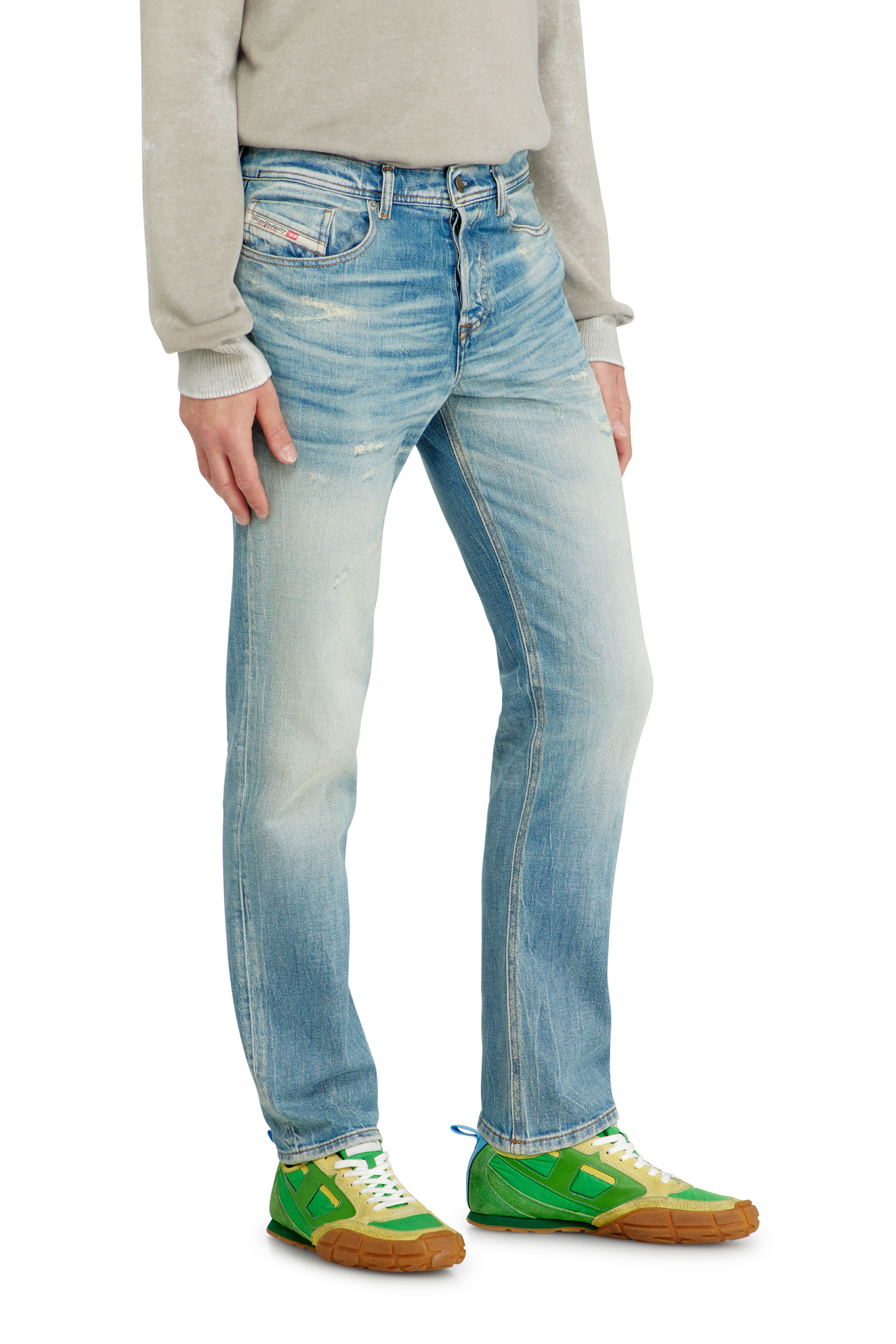 Diesel - Regular Jeans 2023 D-Finitive 09P33 Homme, Bleu Clair - Image 7