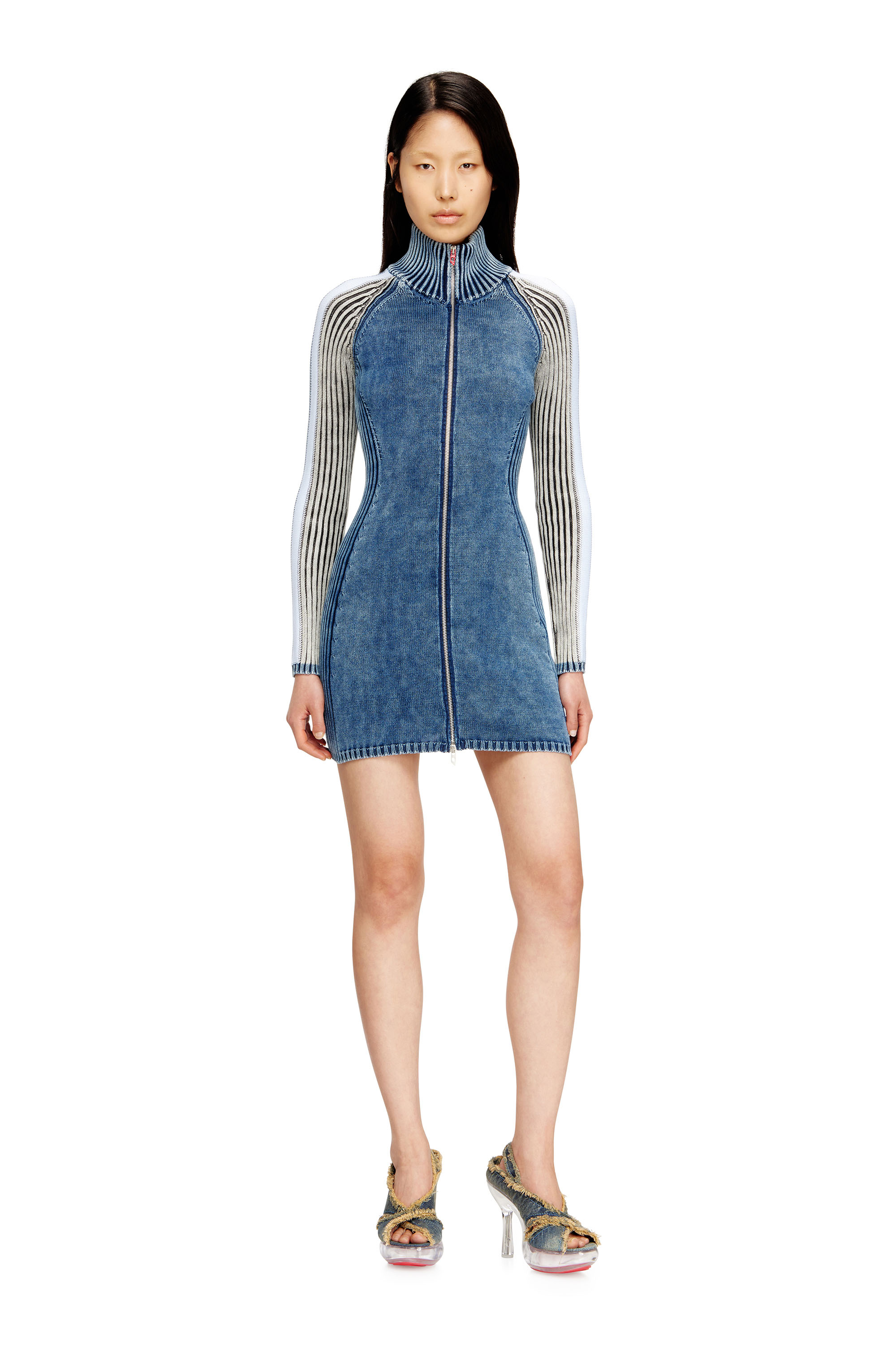 Diesel - M-ESTELLE, Robe courte à col roulé en maille indigo Femme in ToBeDefined - 2