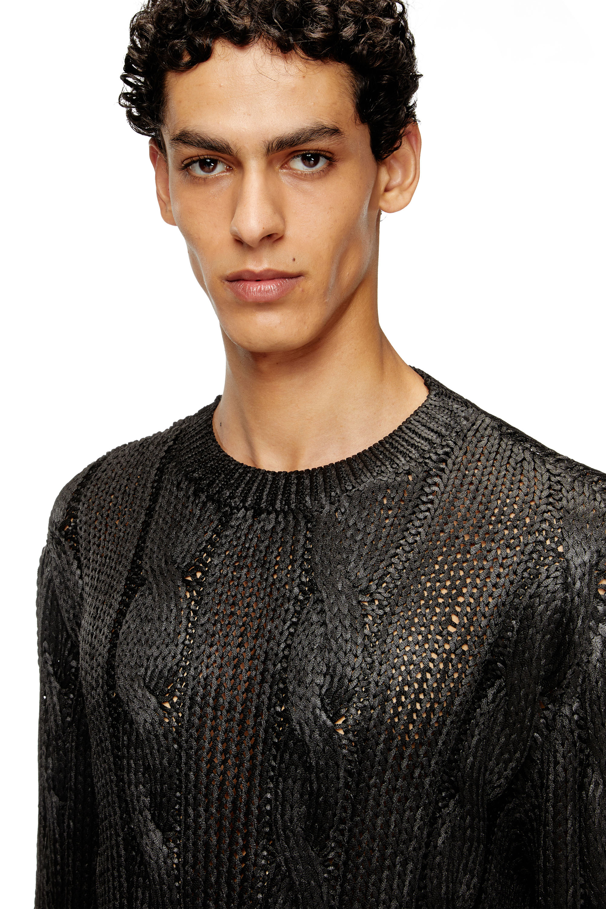 Diesel - K-MICHIU, Maglia con lavorazione a treccia e effetto shiny Uomo in Nero - 4
