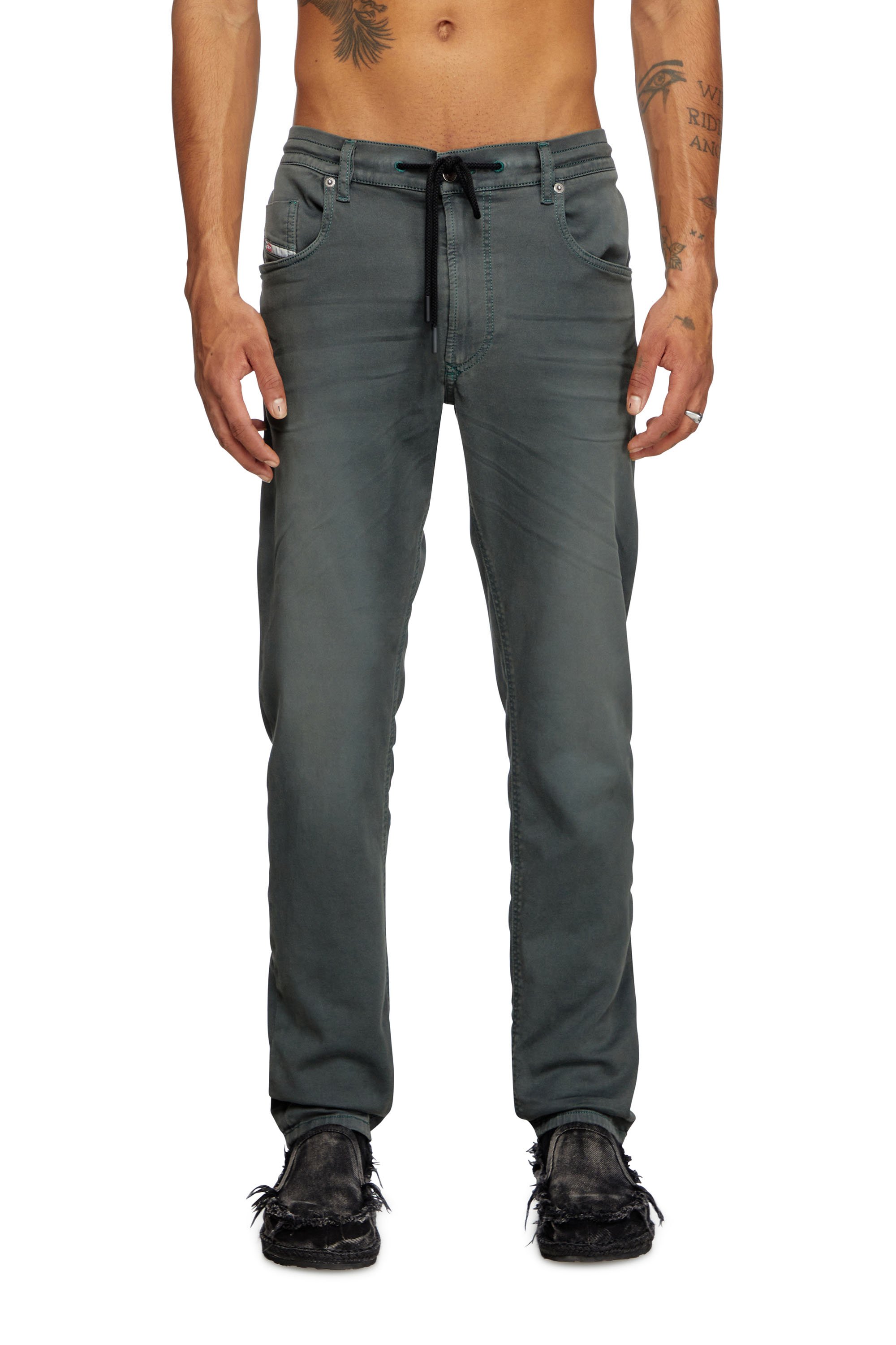 Diesel - Regular 2030 D-Krooley Joggjeans® 0670M Uomo, Grigio - Image 1