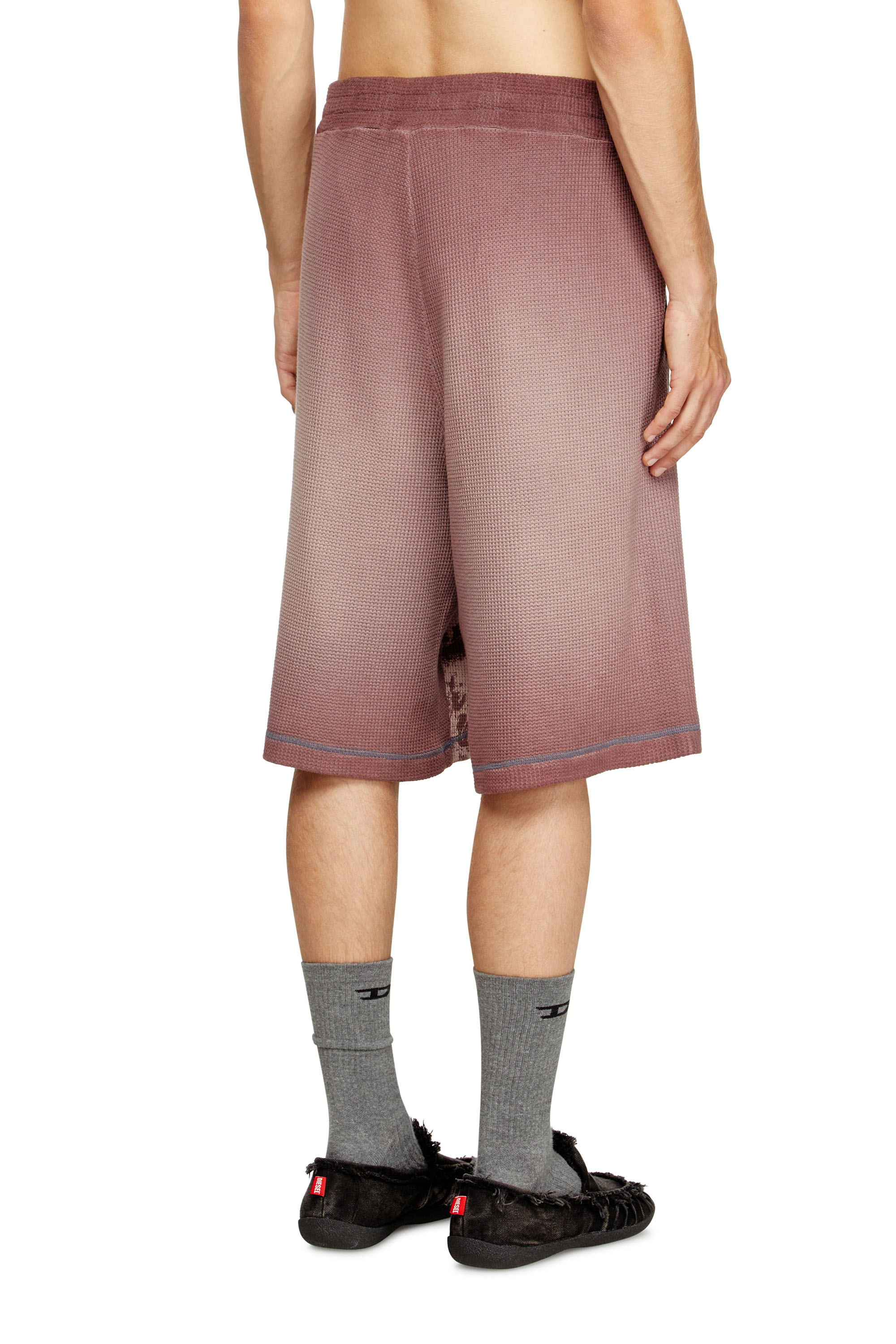 Diesel - P-WARKY-SHORT, Short con stampa medievale Uomo in ToBeDefined - 4