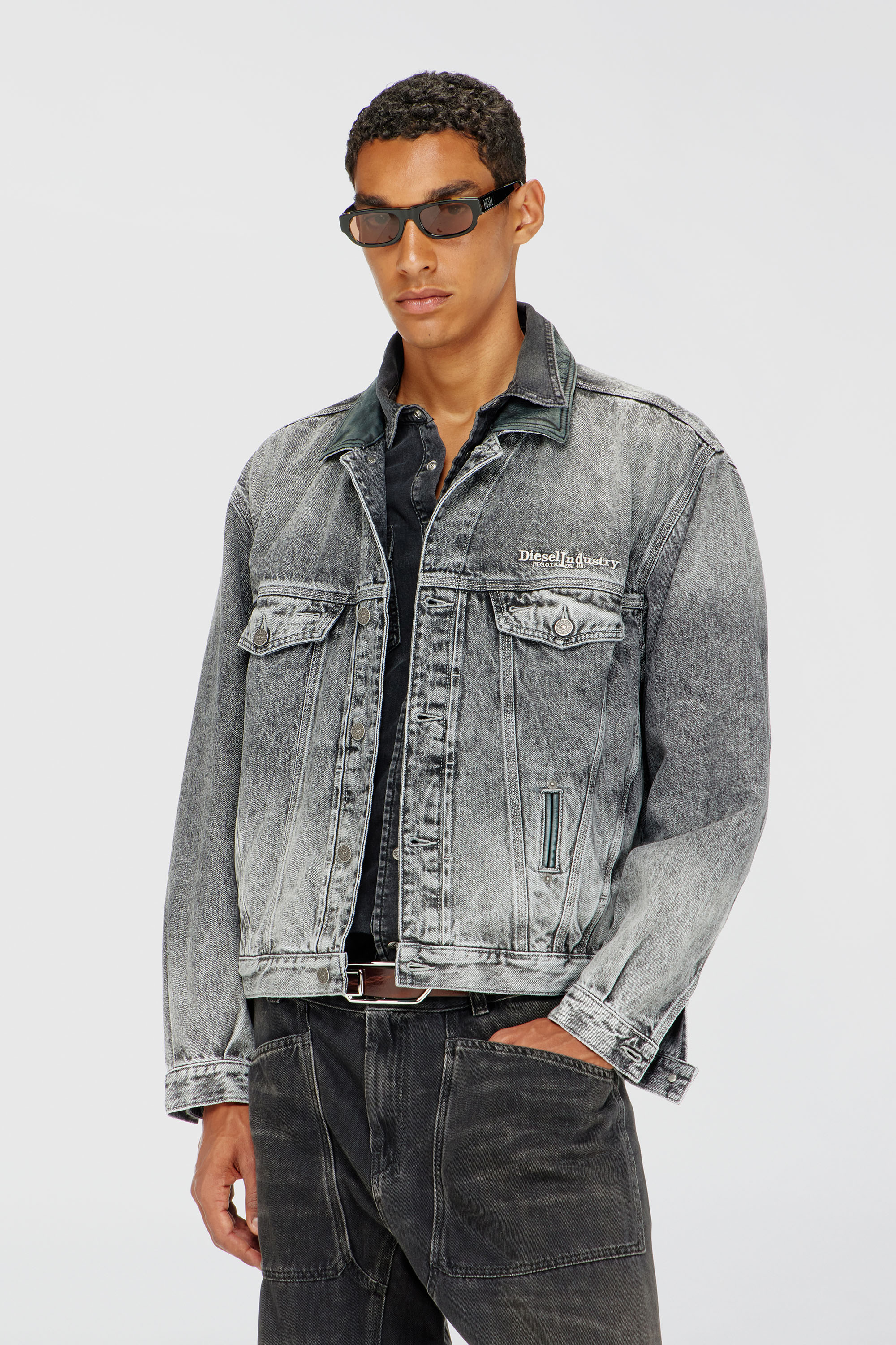 Diesel - D-DENVER-S, Unisex's Denim trucker jacket with tonal leather trims in Grey - 1