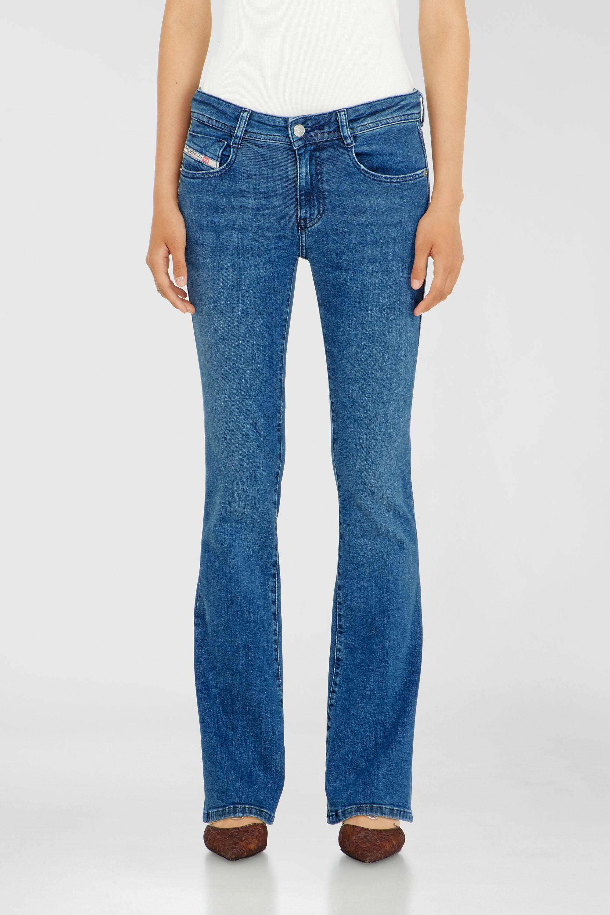 Diesel - Bootcut Jeans 1969 D-Ebbey 0ADBB Donna, Blu medio - Image 1
