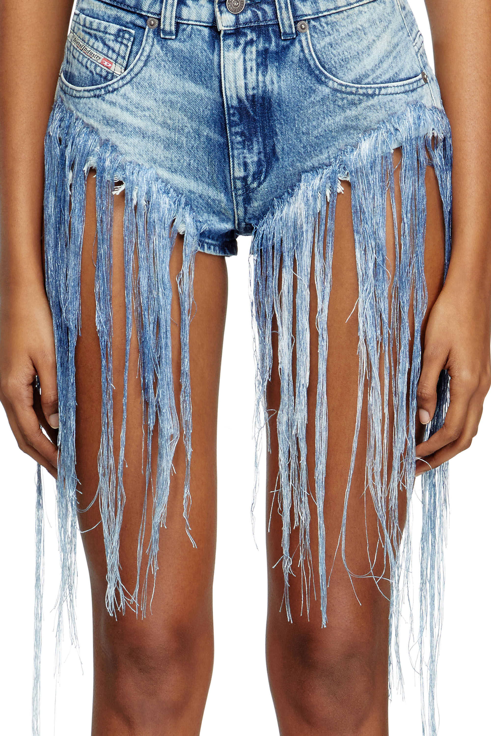 Diesel - DE-JIZZ-FSG, Short en denim effiloché à effet vieilli Femme in Bleu - 5