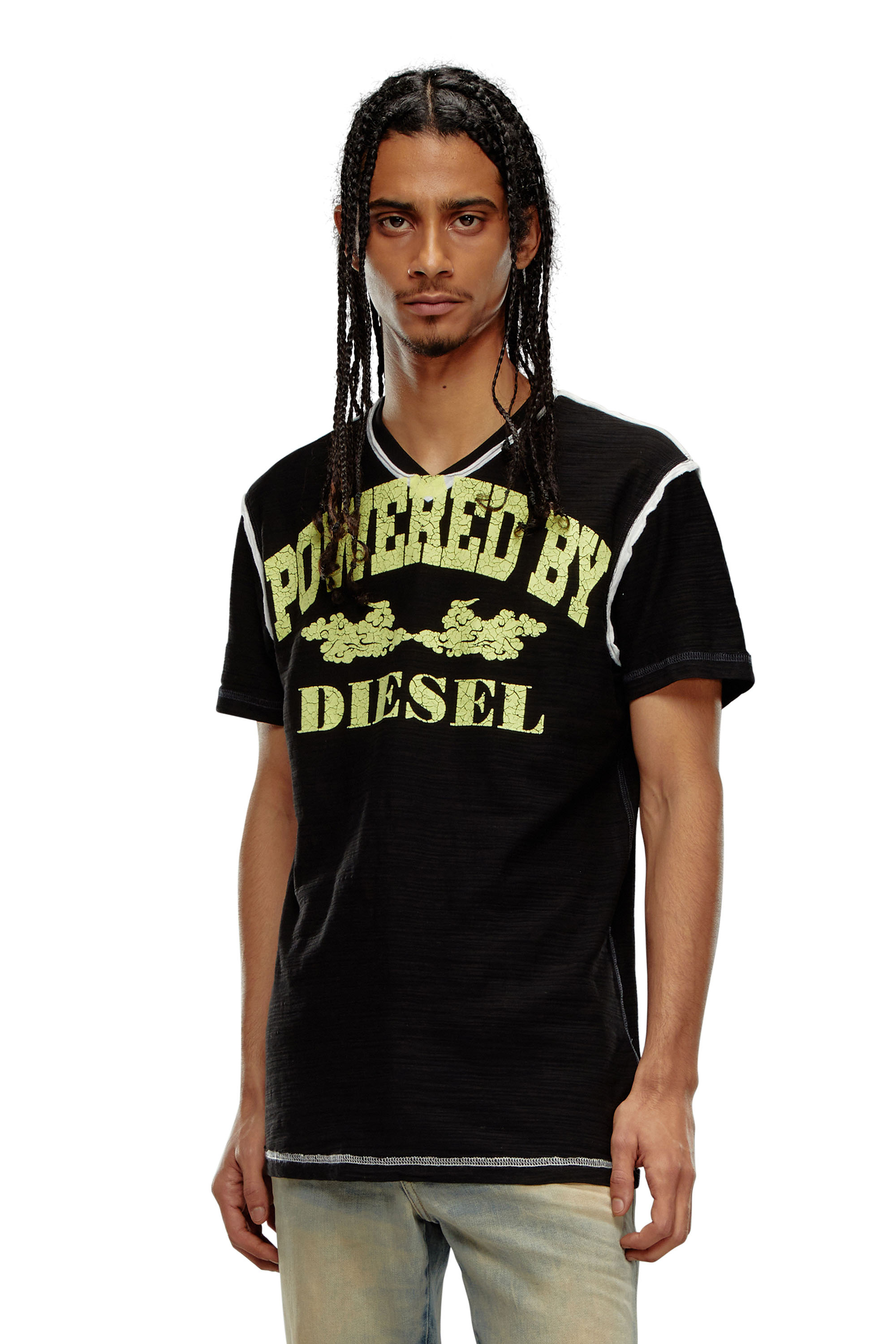 Diesel - T-DIEGOR-V-RAW, Herren T-Shirt mit V-Ausschnitt aus texturiertem Inside-Out-Jersey in Schwarz - 3