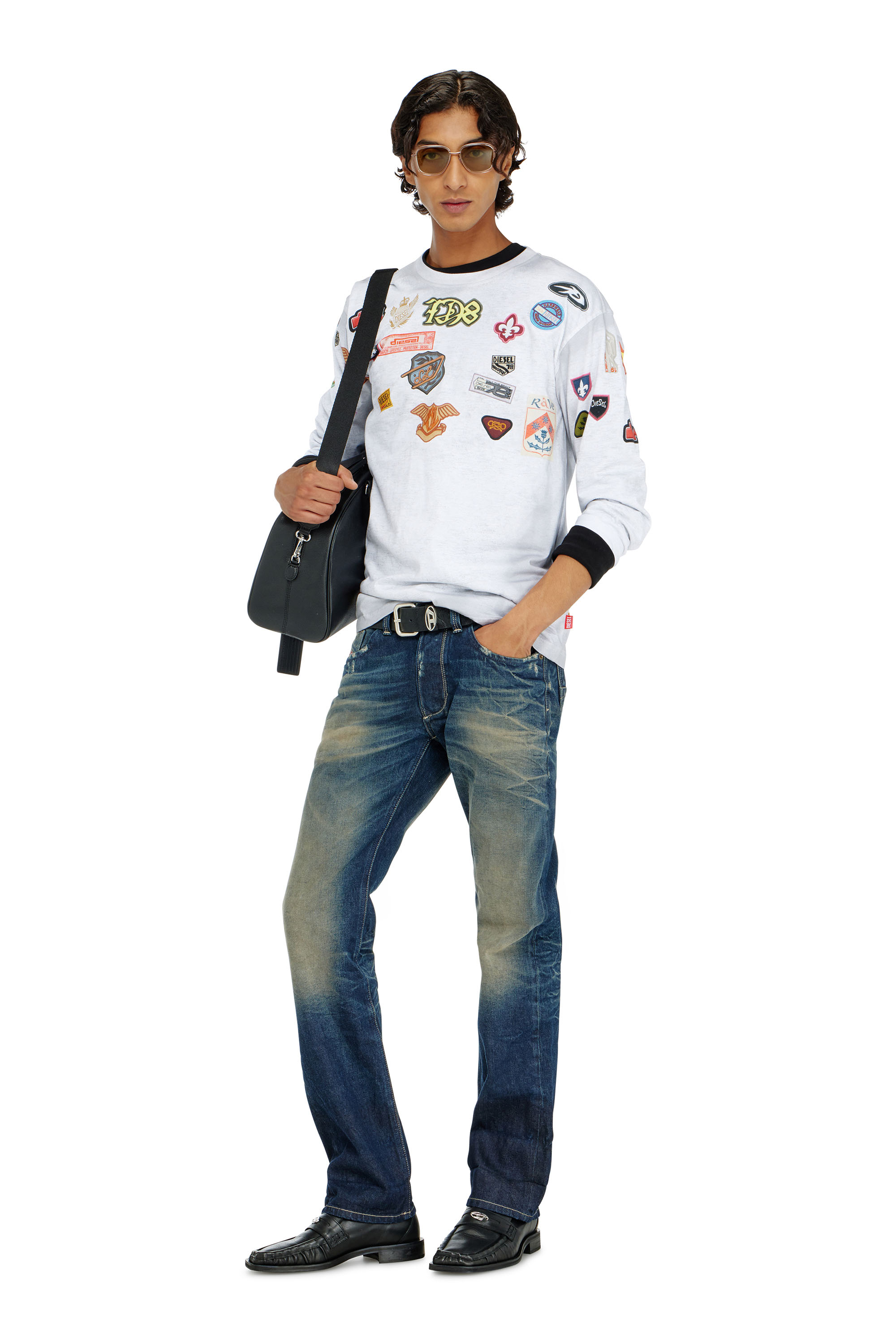 Diesel - T-NORME-LS-PATCHES, T-shirt a manica lunga con stampa patch all-over Uomo in ToBeDefined - 1