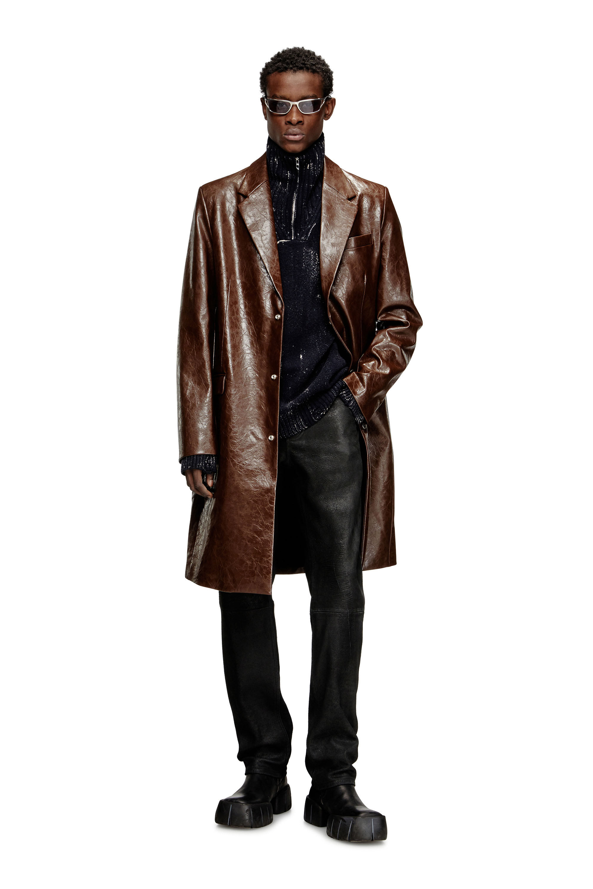 Diesel - J-CREED-COAT, Cappotto in tessuto tattile coated Uomo in Marrone - 2