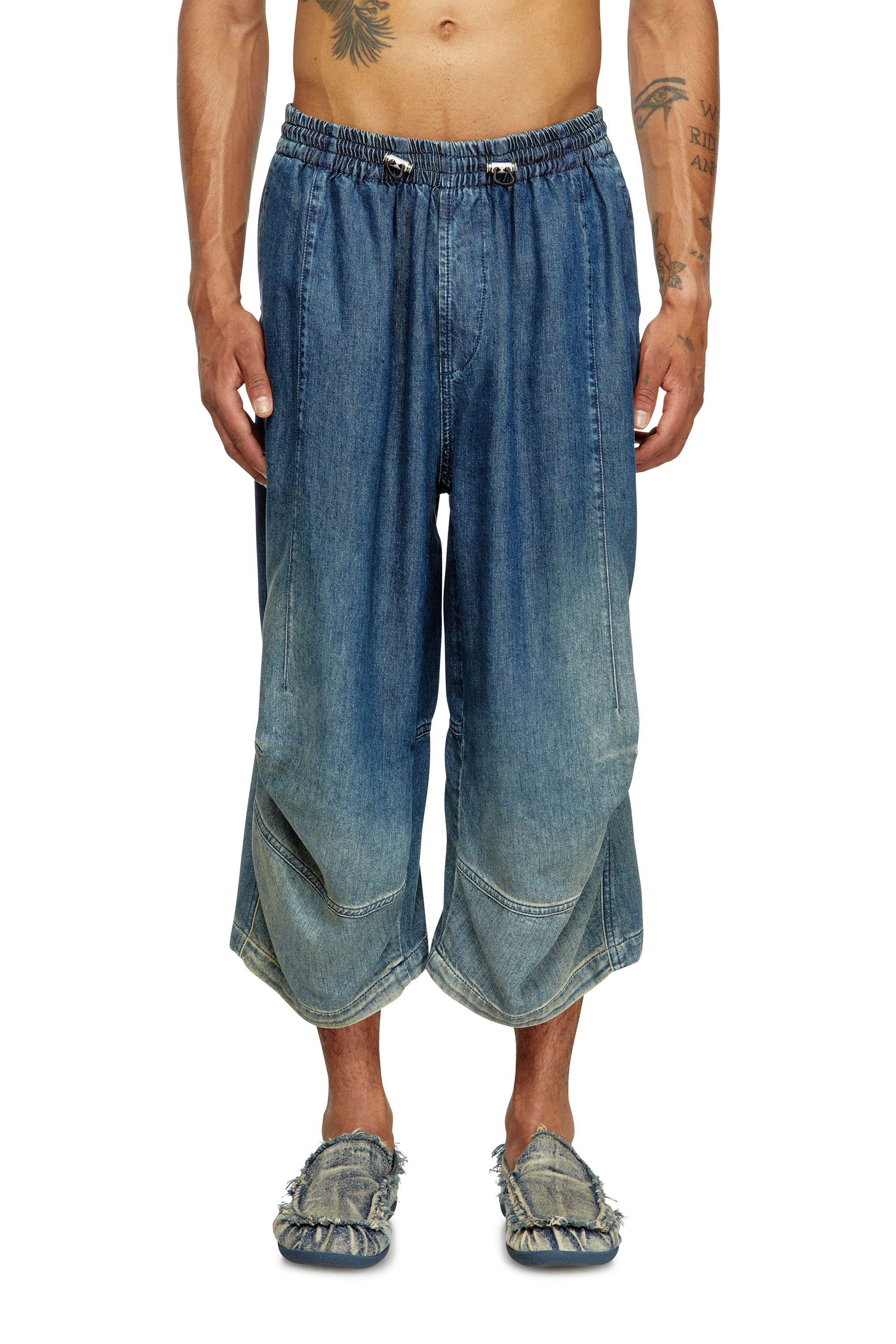 Diesel - D-PARI-SHORT-S, Short ergonomique en denim nuancé Mixte in Bleu - 1