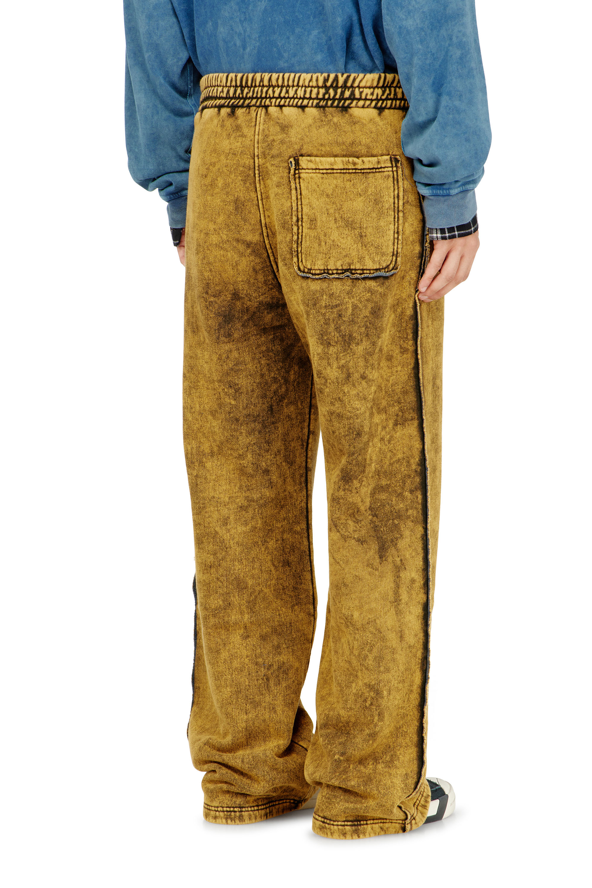 Diesel - P-MARTAINS-RAW, Pantalon de surv&ecirc;tement acid wash &agrave; bords bruts Homme in ToBeDefined - 3