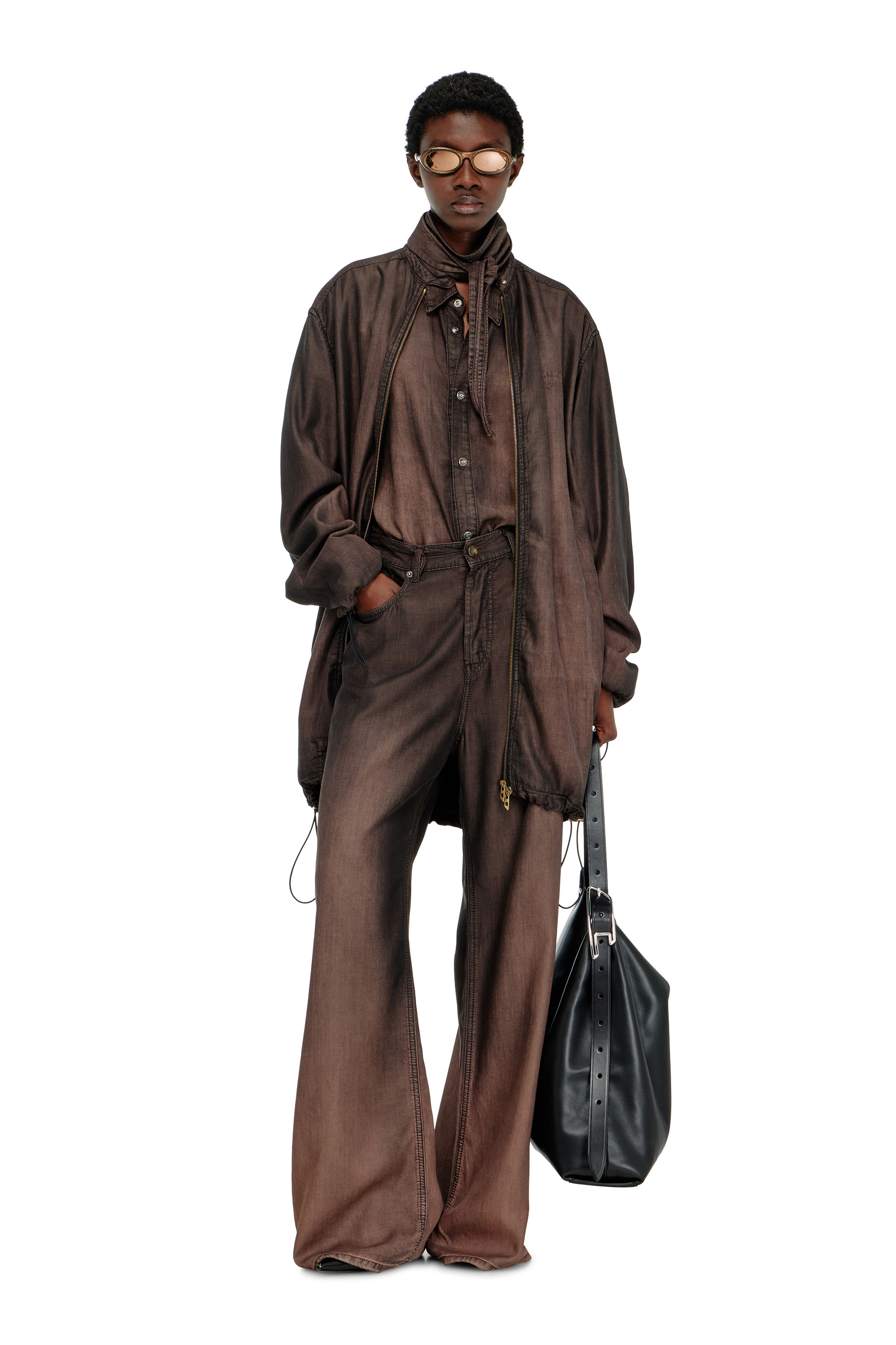 Diesel - DE-TROIT-S, Veste l&eacute;g&egrave;re en denim fluide enduit Femme in Marron - 2