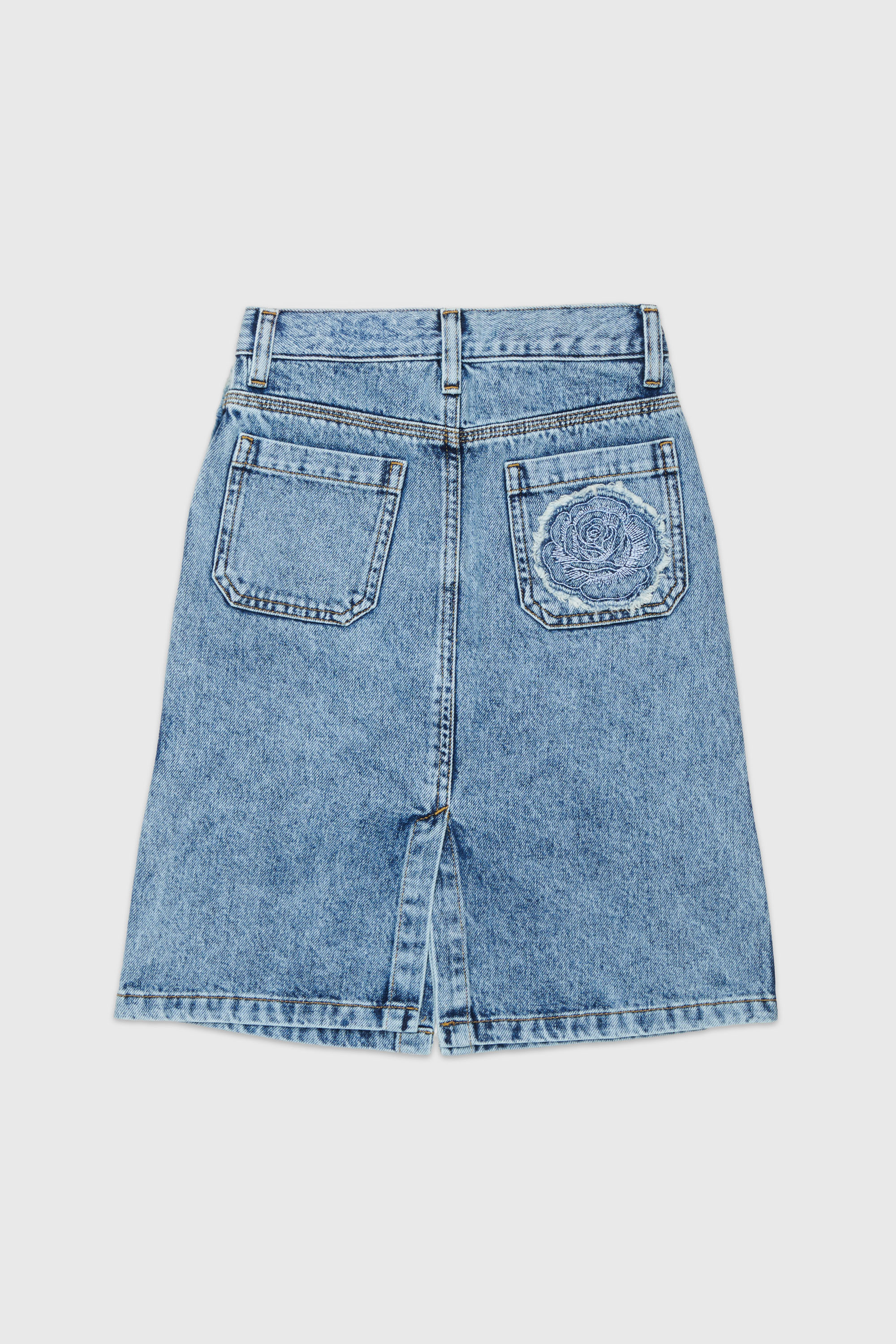 Diesel - GELKA, Gonna in denim a taglio vivo con patch a rosa Donna in Blu - 2