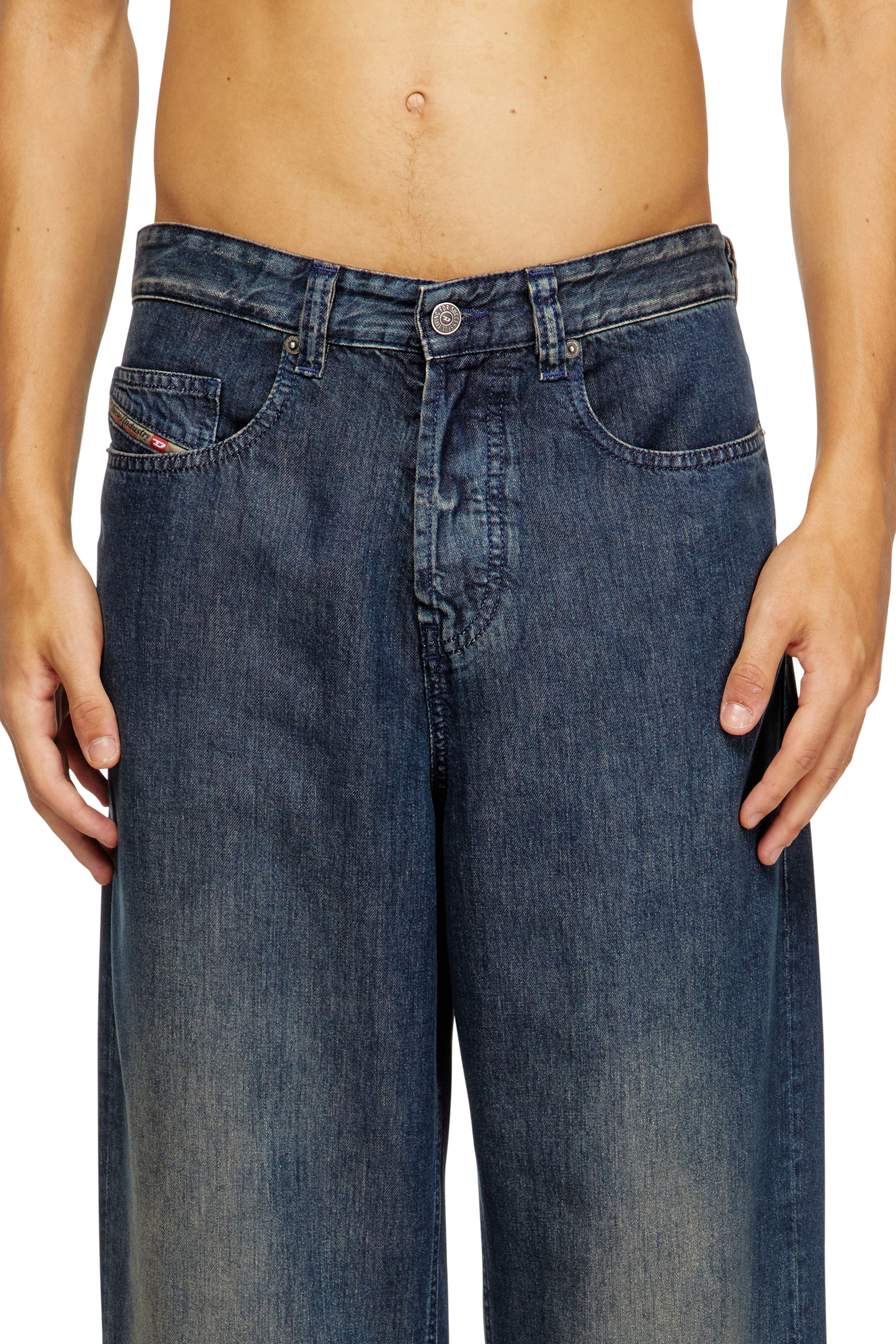 Diesel - Herren Relaxed Jeans 2001 D-Macro 068TD, Dunkelblau - 4