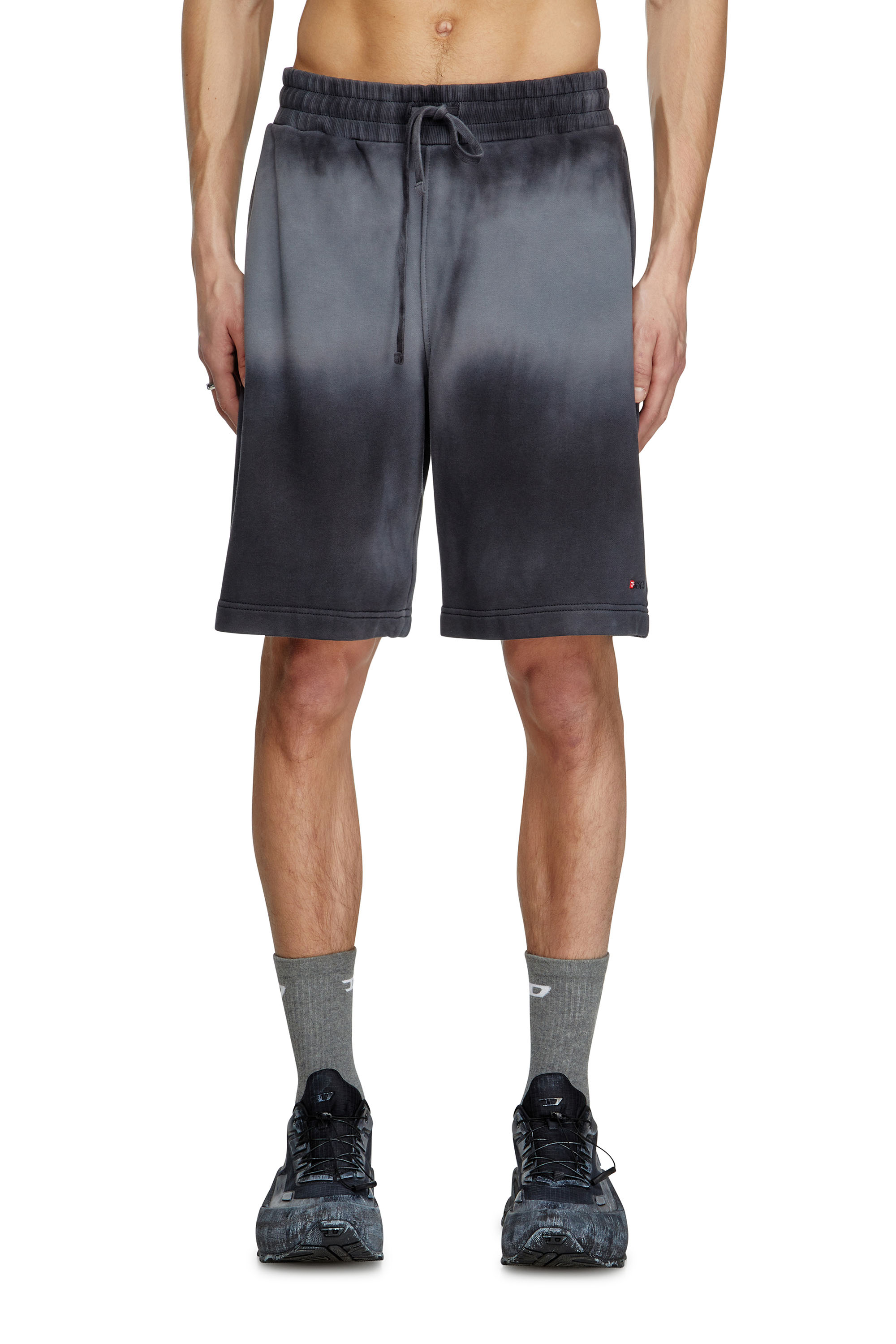 Diesel - P-CROWNE-R1, Herren Verblasste Sweatshorts mit Mikro-Logo in Schwarz - 1