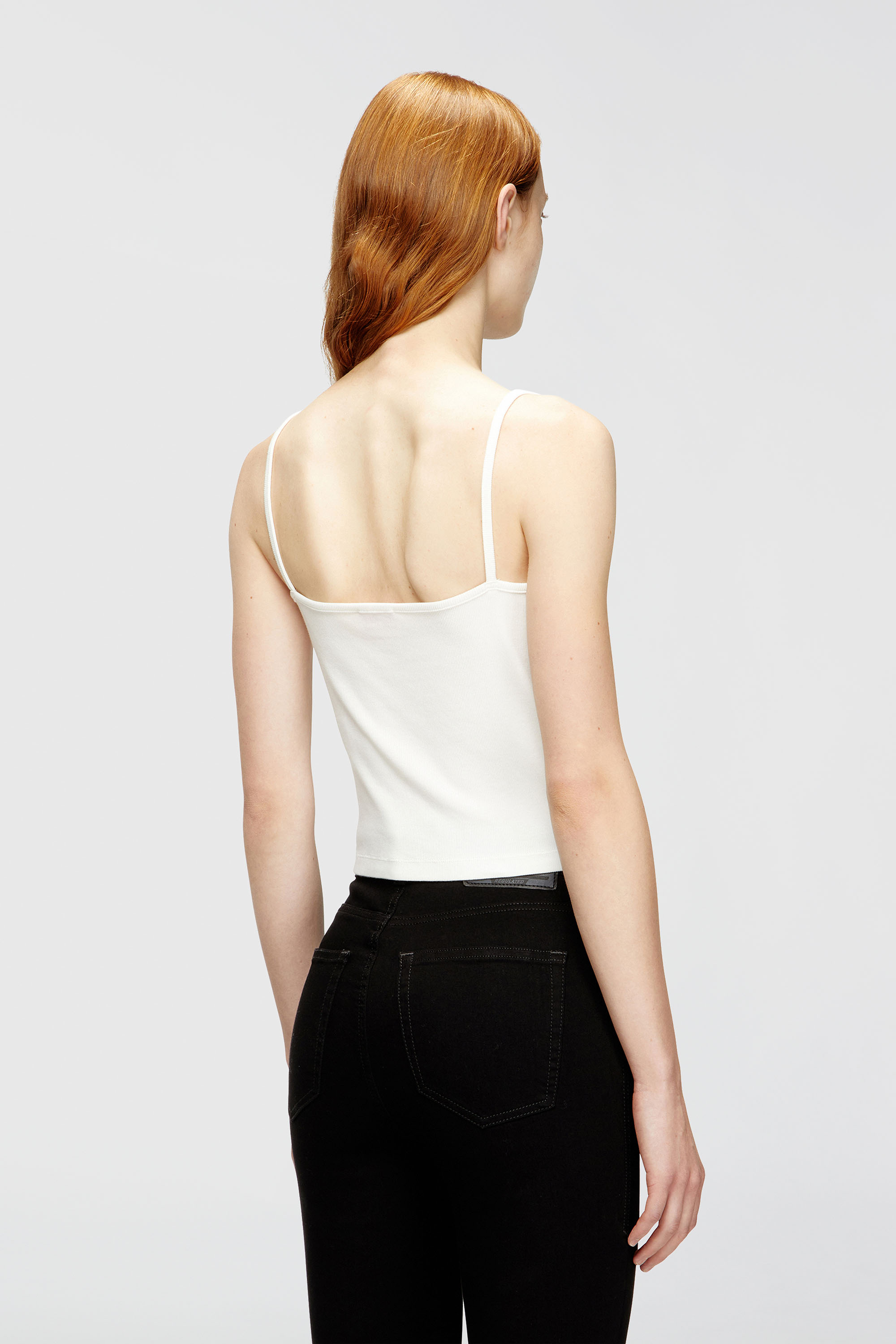 Diesel - T-HUPY-OD, Damen Rippen-Top mit metallicfarbenem Oval D in Wei&szlig; - 4