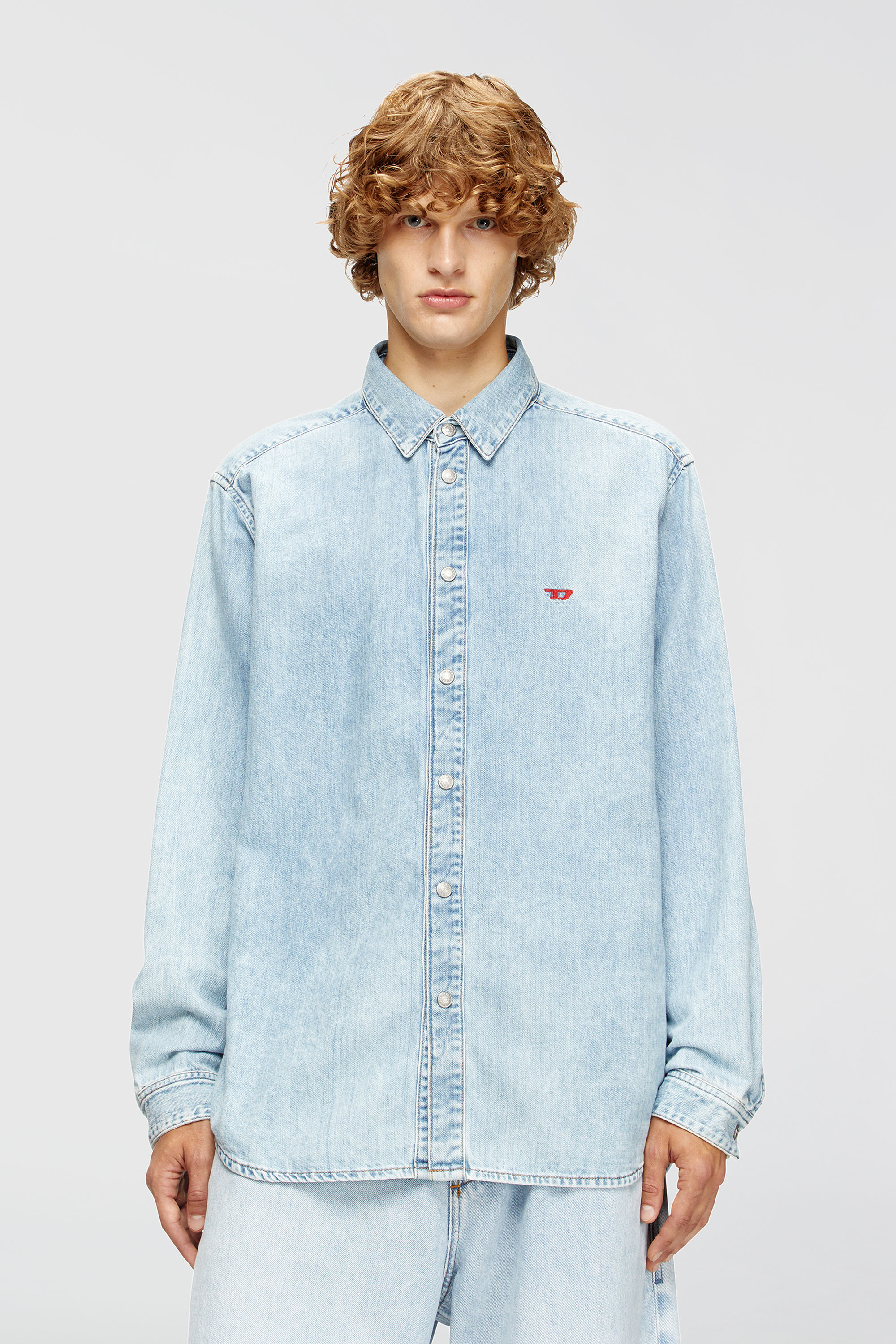 Diesel - D-SIMPLY, Herren Shirt aus Denim in Hellblau - 3