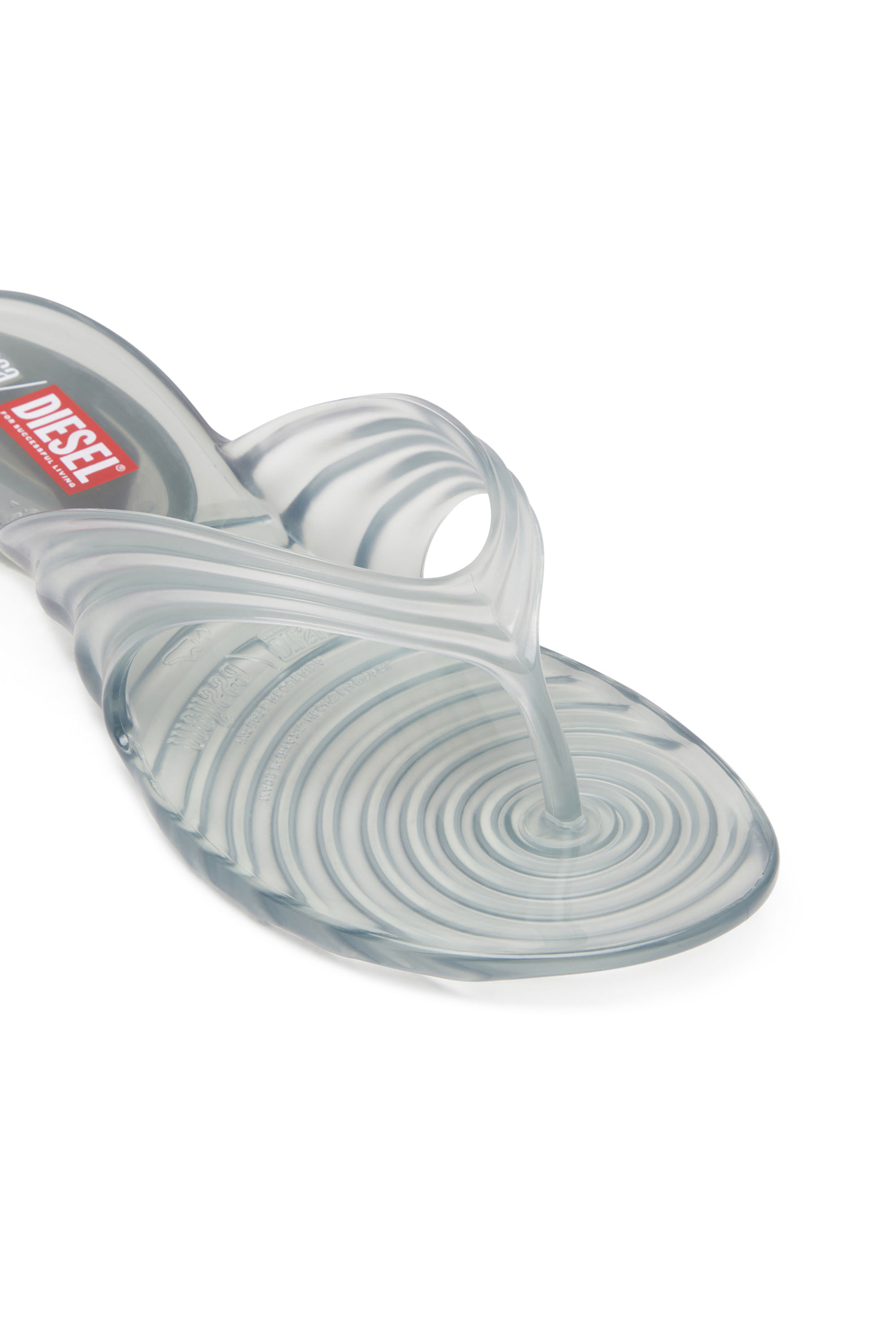 Diesel - MELISSA QUANTUM THONG, Damen K&uuml;nstlerisch gestaltete Flip-Flops aus Melflex&reg; in Hellgrau - 6