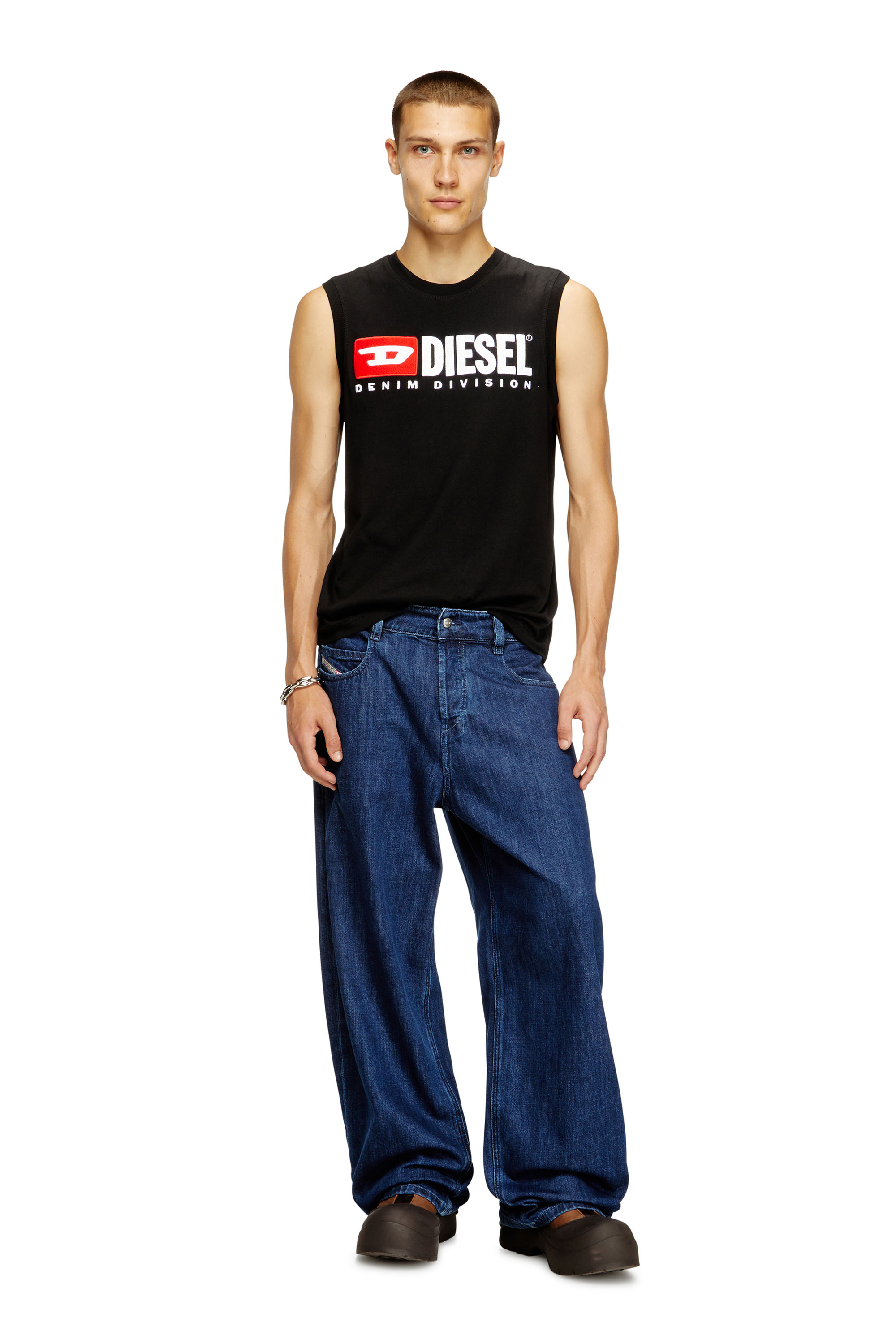 Diesel - T-ISCO-DIV, Canotta con stampa logo sul petto Uomo in Nero - 2