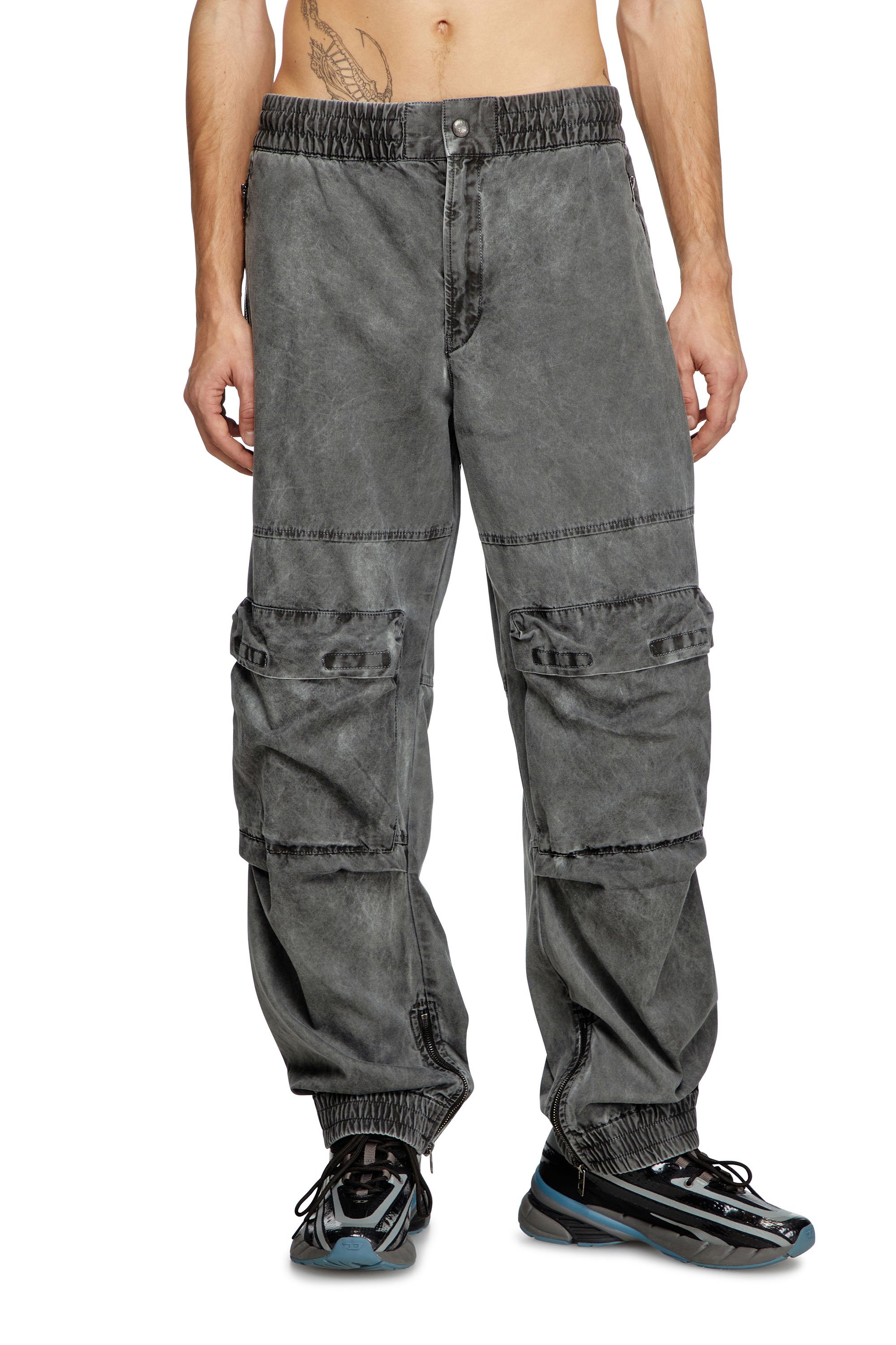 Diesel - P-BEECK, Pantalon cargo en sergé de coton Homme in Gris - 1