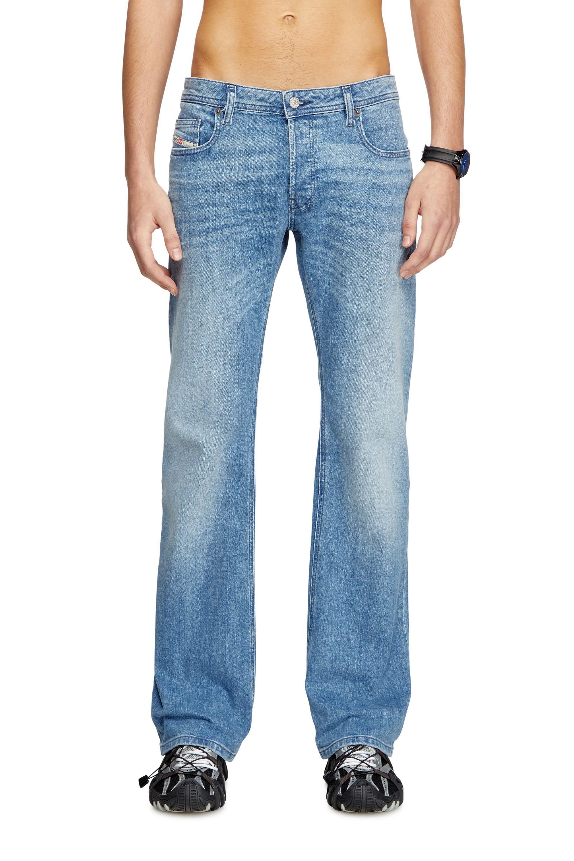 Diesel - Bootcut Jeans 2007 Zatiny 0GRDI Uomo, Blu Chiaro - Image 1