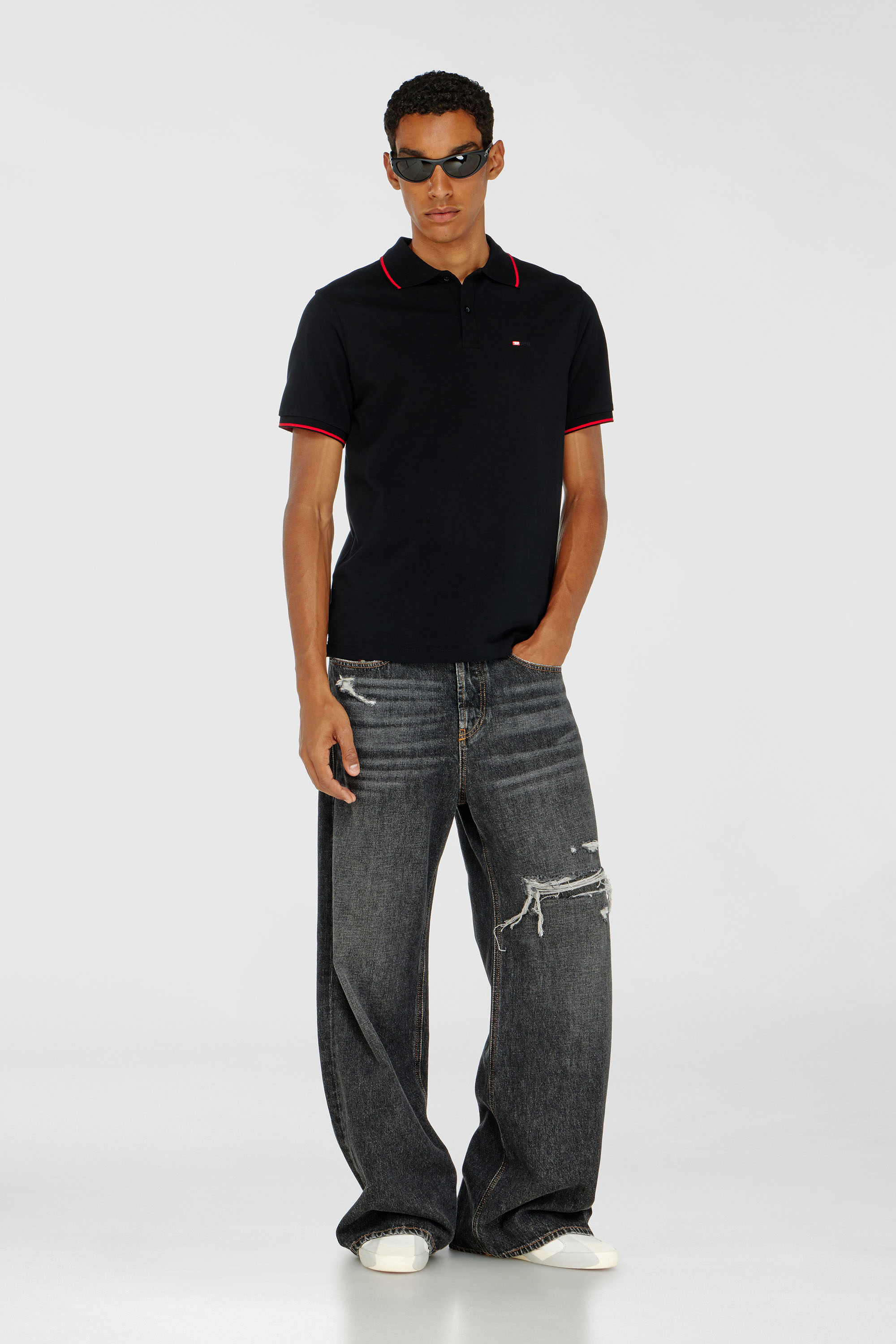 Diesel - T-FERRY-MICRODIV, Polo con micro ricamo Diesel Uomo in Nero - 2
