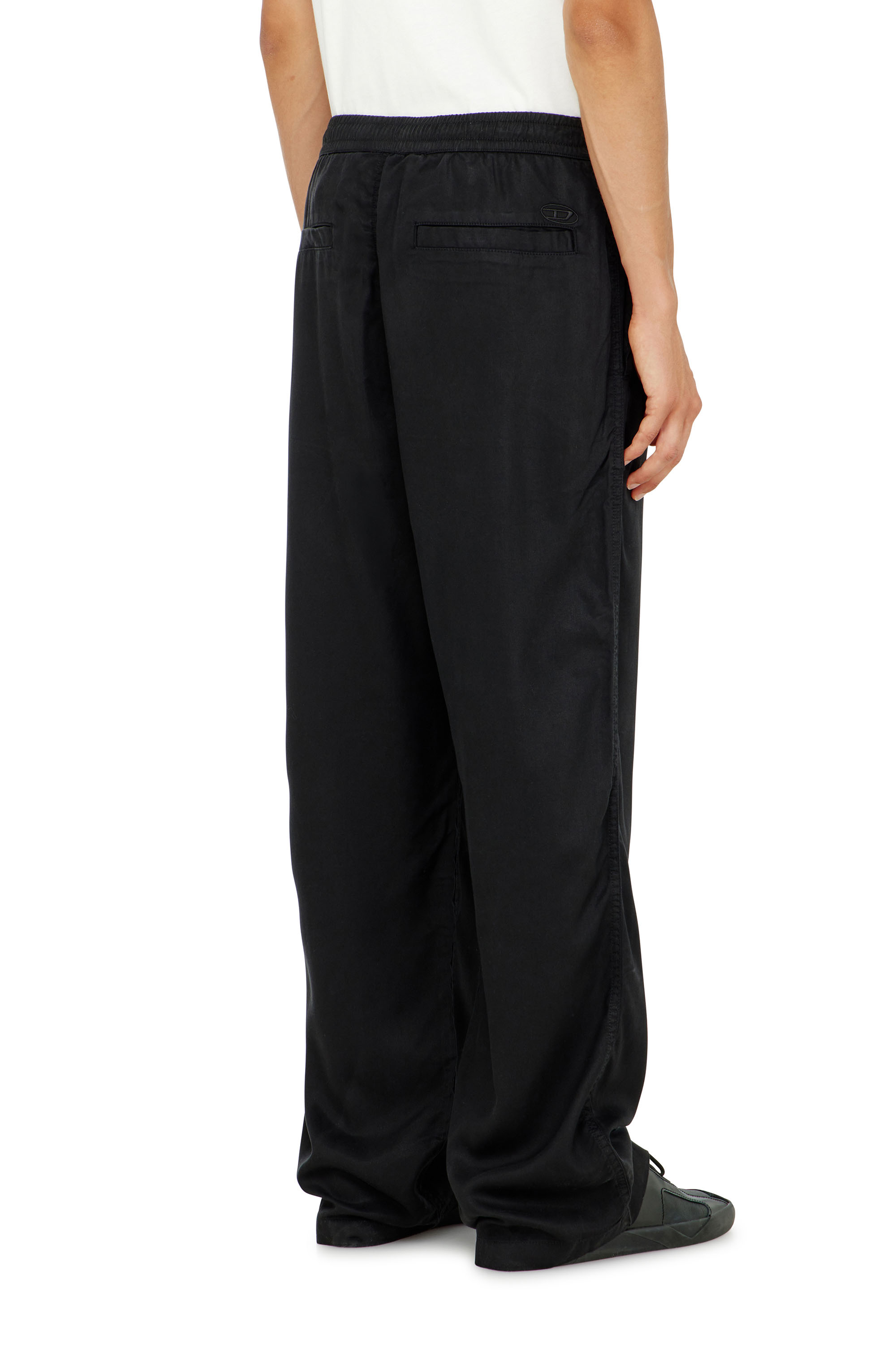 Diesel - P-DREYER-C, Pantalon &agrave; cordon en serg&eacute; d&eacute;lav&eacute; Homme in Noir - 3