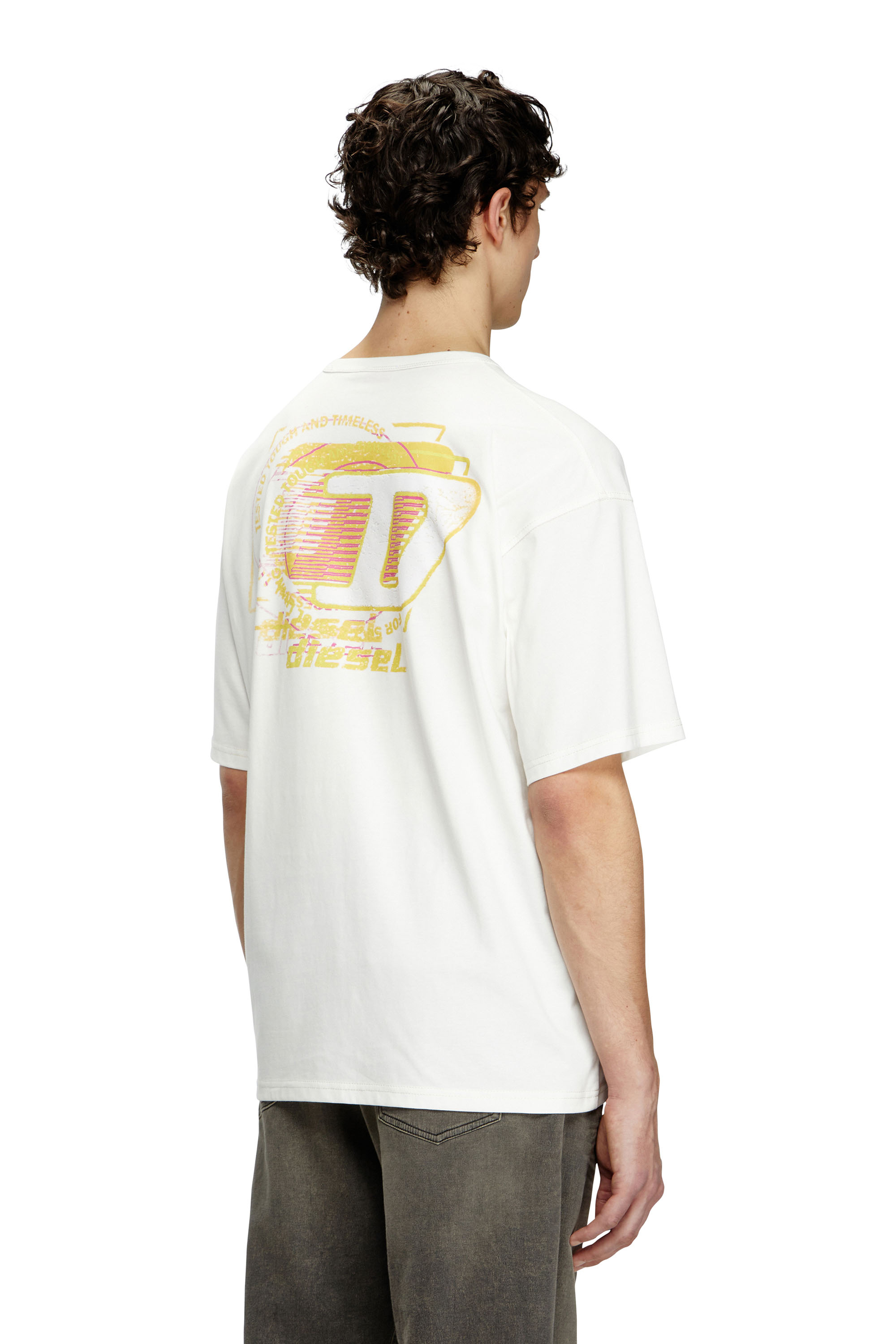 Diesel - T-BOXT-R16, T-shirt avec graphismes de logo floqué Homme in Blanc - 4