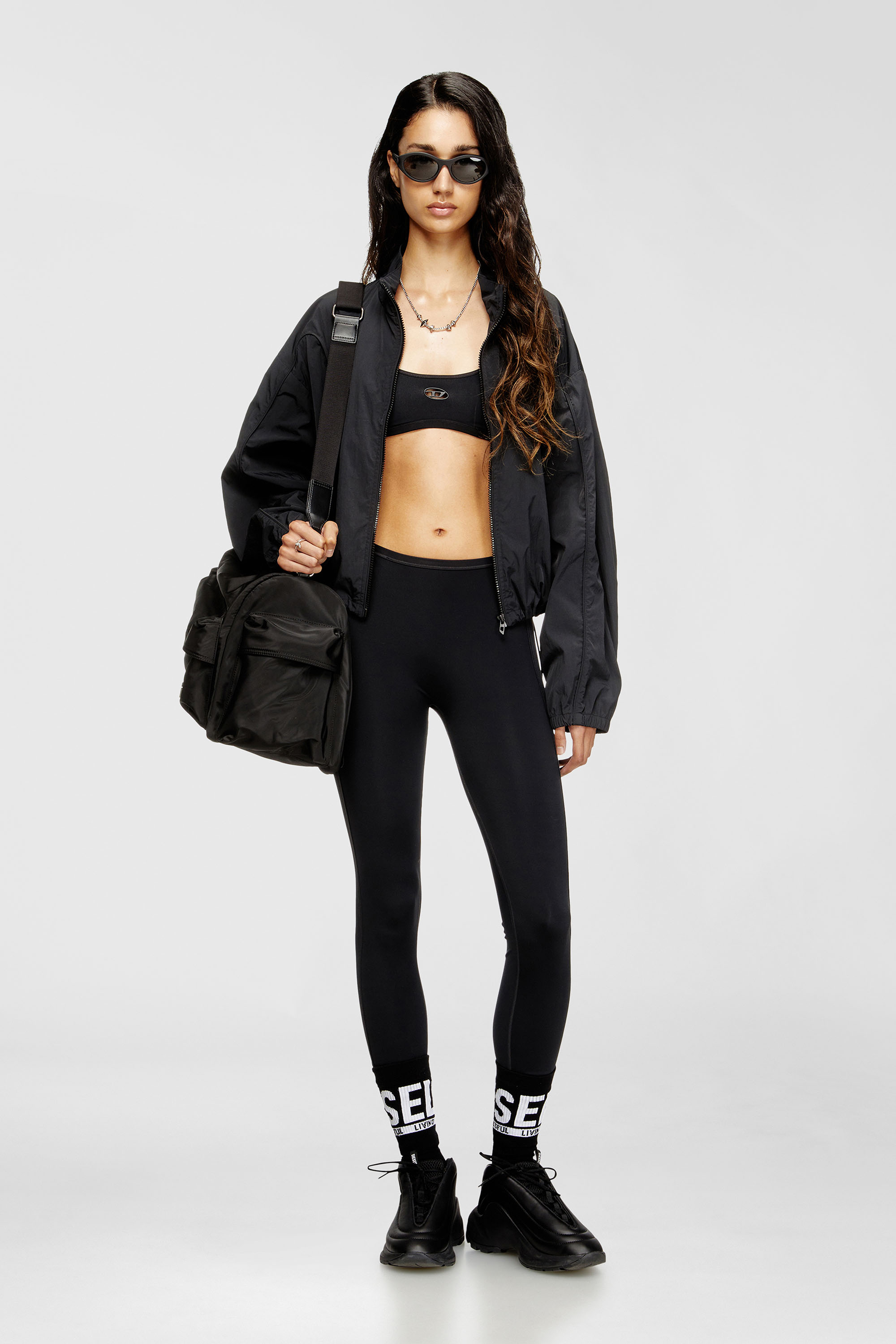 Diesel - CHELSEA-UTLT, Damen Sport-BH mit Cutout-Logo in Schwarz - 6