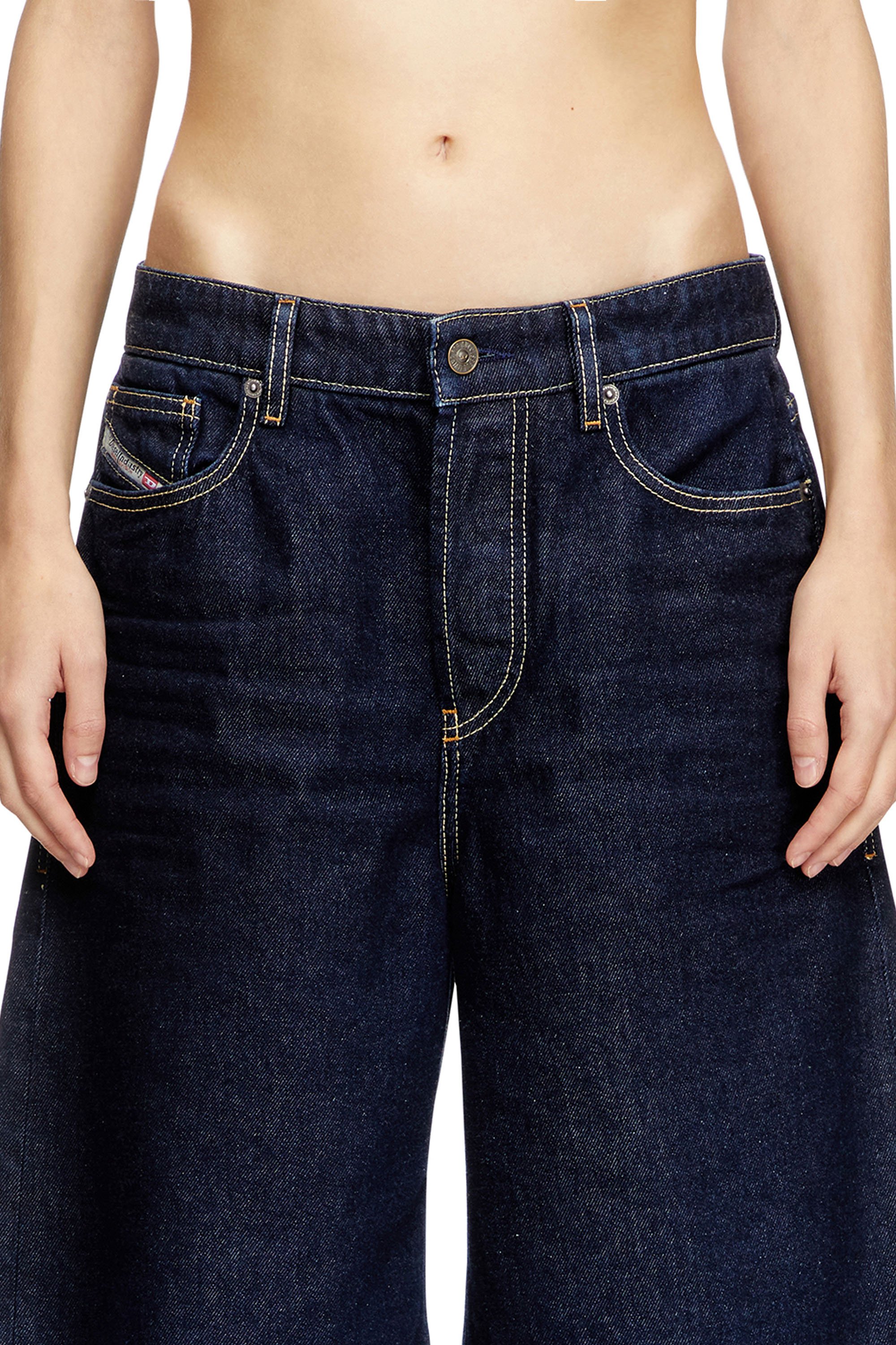 Diesel - DE-SIRE-SHORT, Short in denim clean-wash Donna in Blu - 5