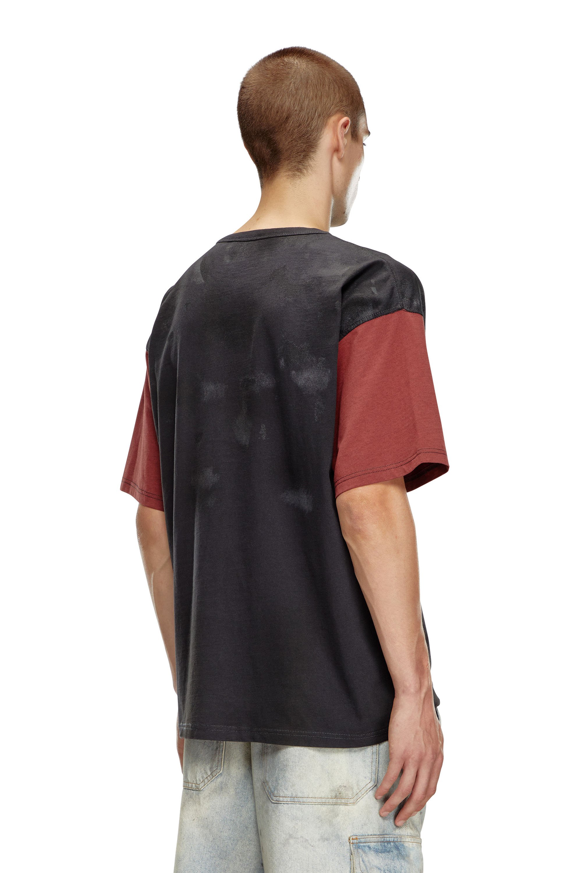 Diesel - T-BOXT-Q4, Herren Colour-Block-T-Shirt mit Dirty-Effekten in Bunt - Image 4