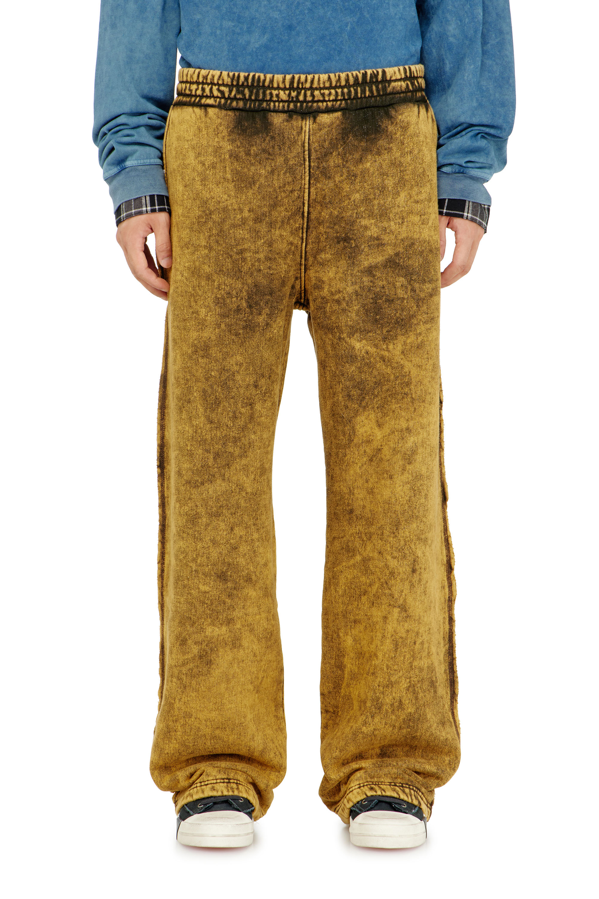 Diesel - P-MARTAINS-RAW, Pantalon de surv&ecirc;tement acid wash &agrave; bords bruts Homme in ToBeDefined - 2