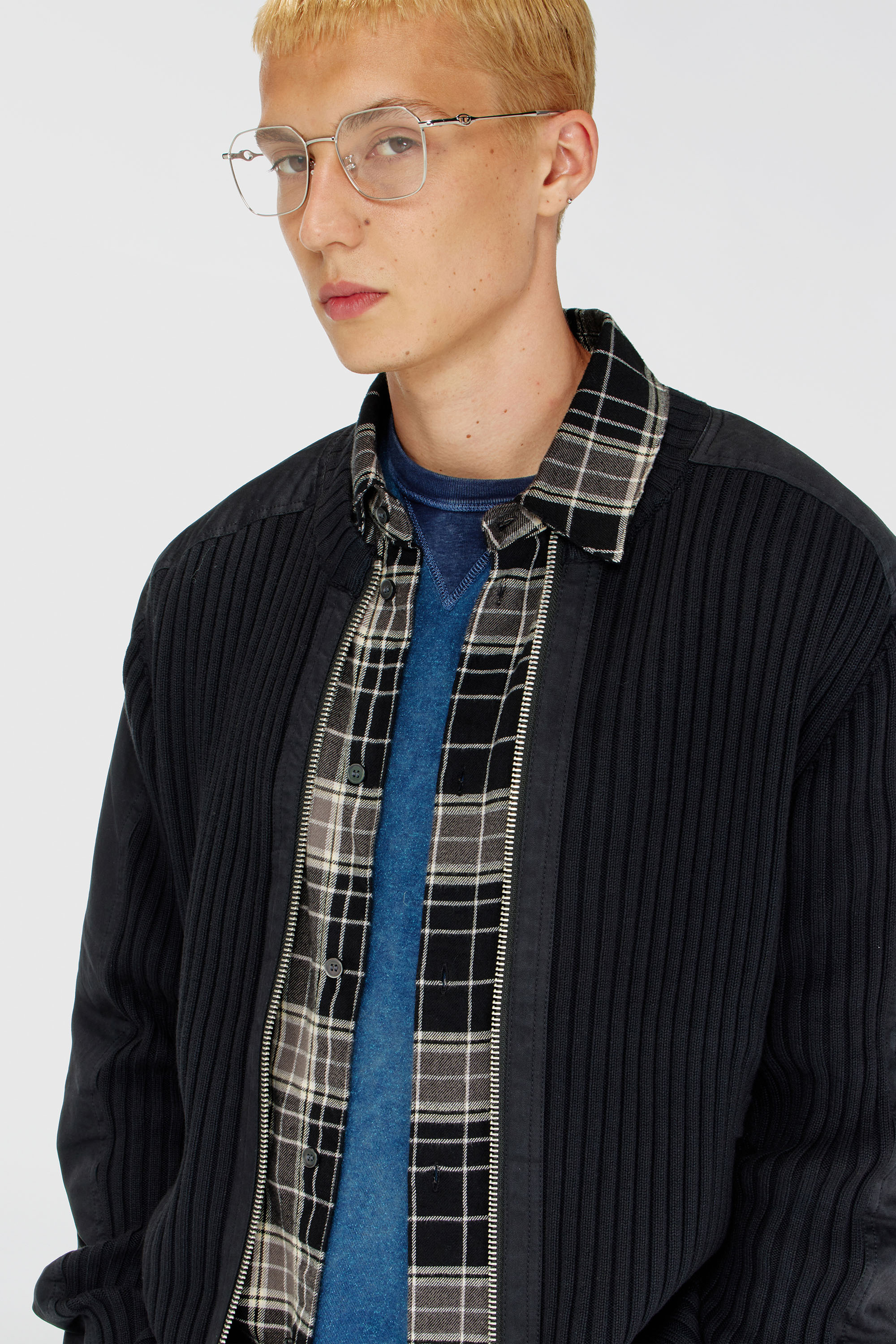 Diesel - K-MATTY, Cardigan con zip e pannelli utility Uomo in Nero - 5