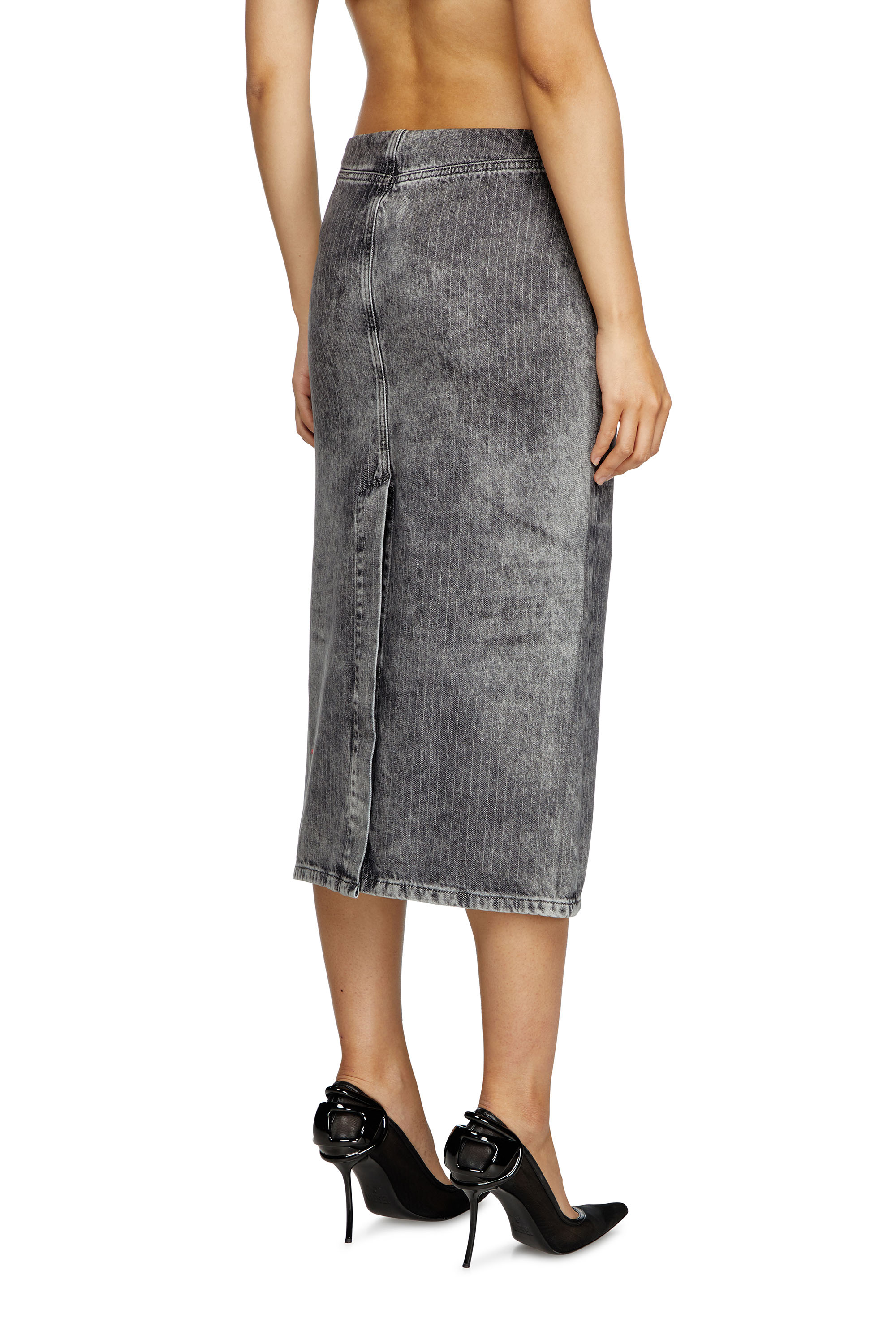 Diesel - DE-PRA-S4, Jupe midi en denim avec fines rayures Femme in Gris - 4