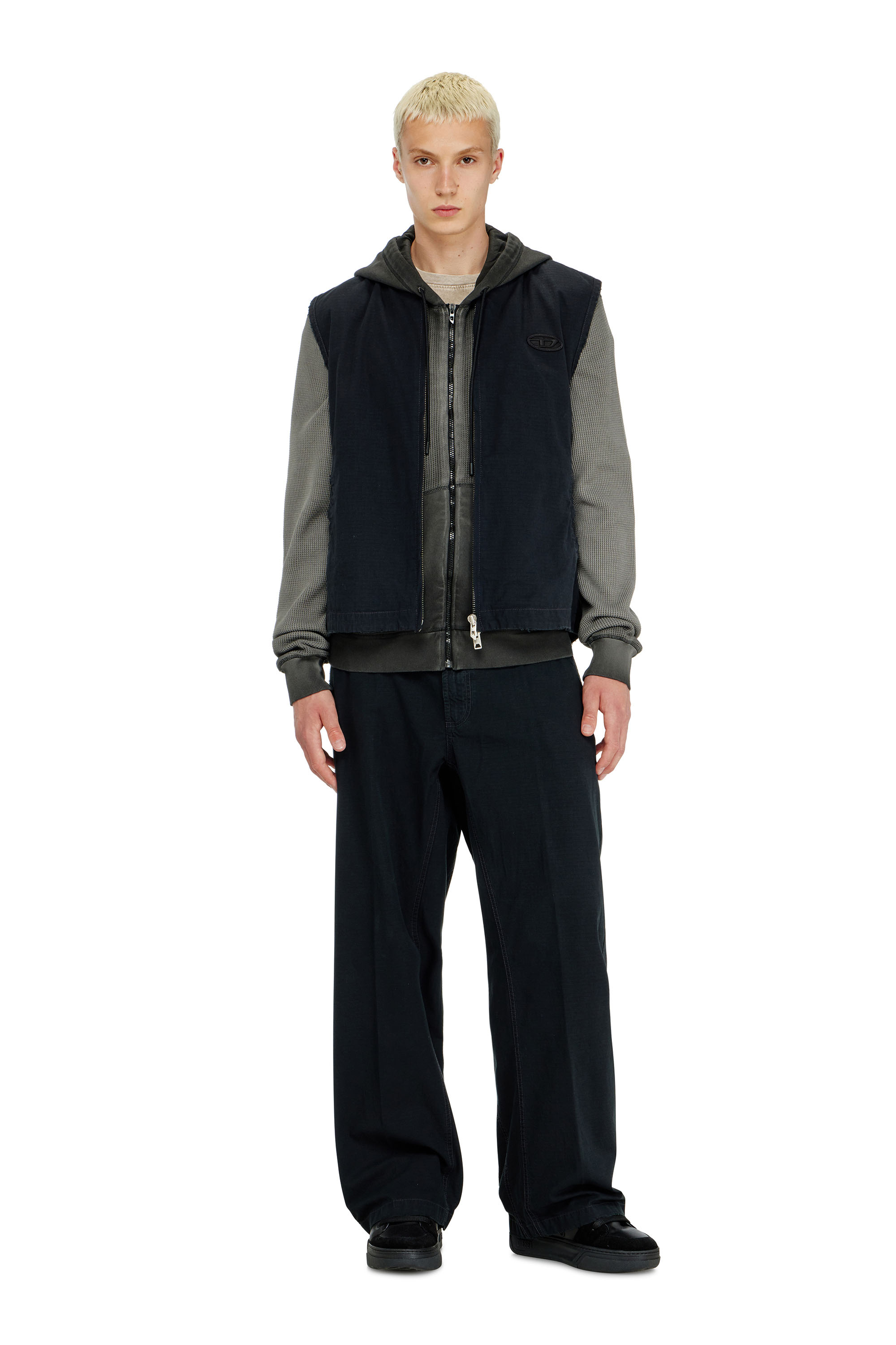 Diesel - J-TYPE-CO-SL, Gilet in cotone ripstop con patch Oval D Uomo in Nero - 2