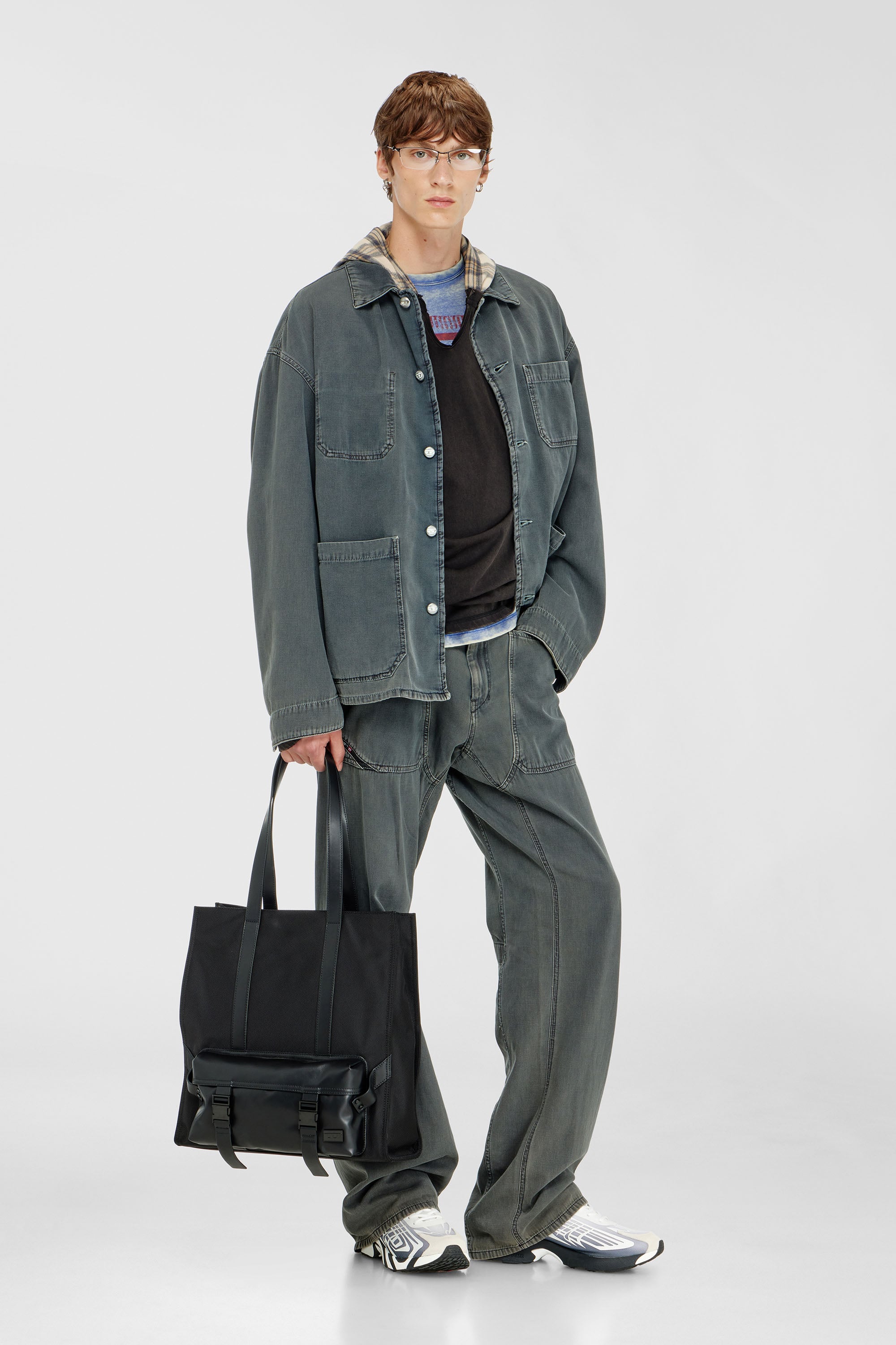 Diesel - D-STACK-U, Giacca utility in denim colorato Unisex in Grigio - 2