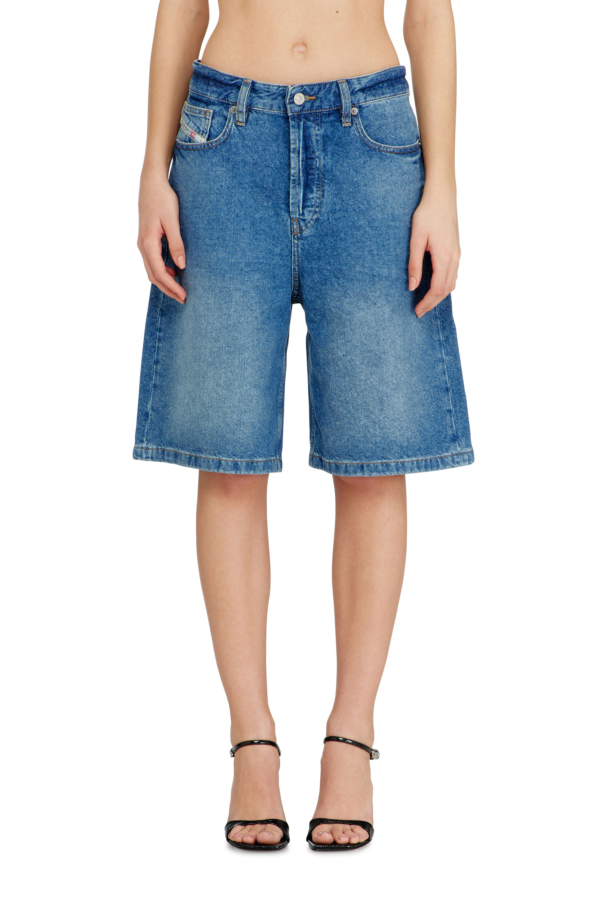 Diesel - DE-SIRE-SHORT, Shorts in denim dal lavaggio pulito Donna in Blu - 3