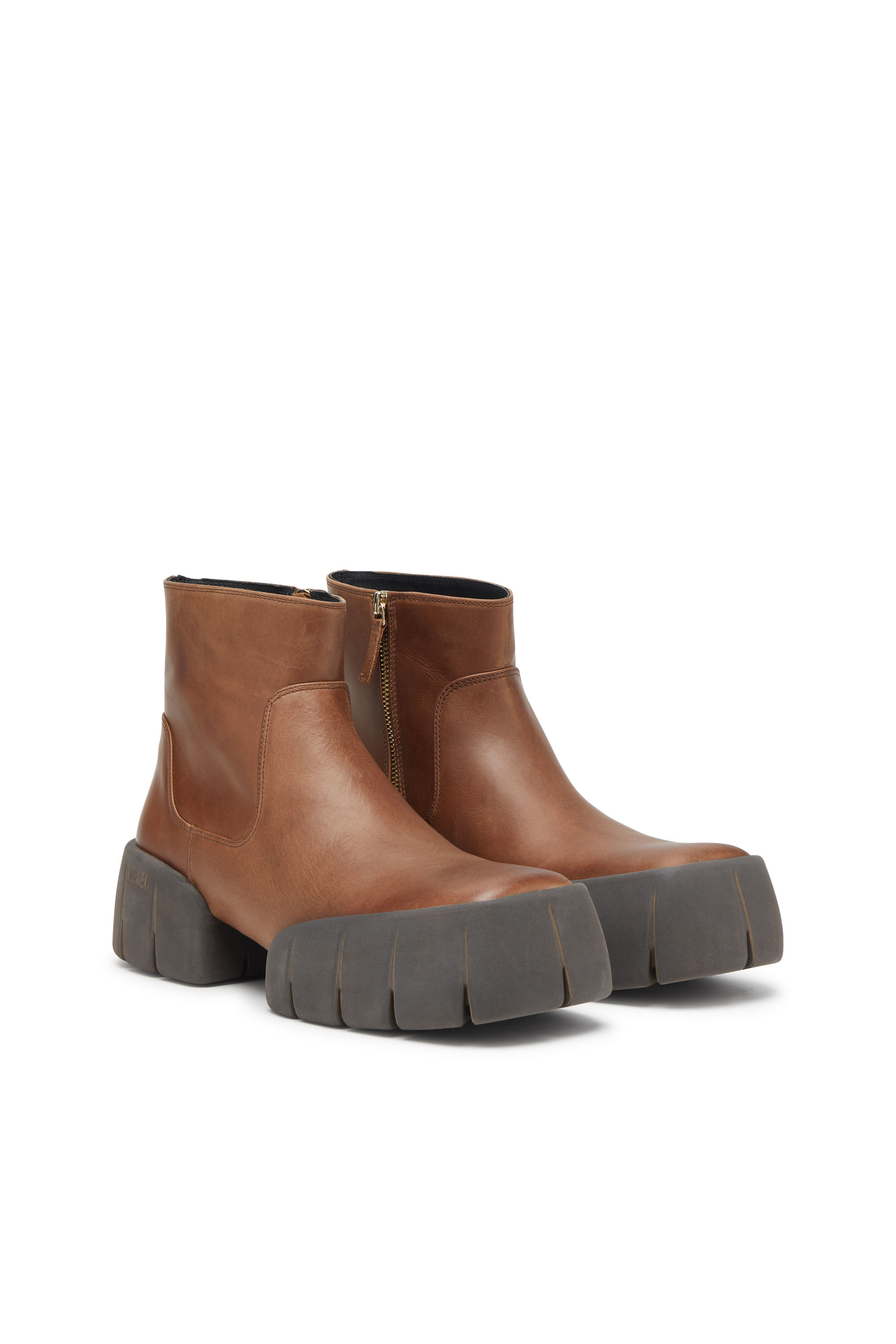 D-TEX BT, Marron Diesel - D-TEX BT, Bottines en cuir huilé avec semelle fendue Homme in Marron - 2