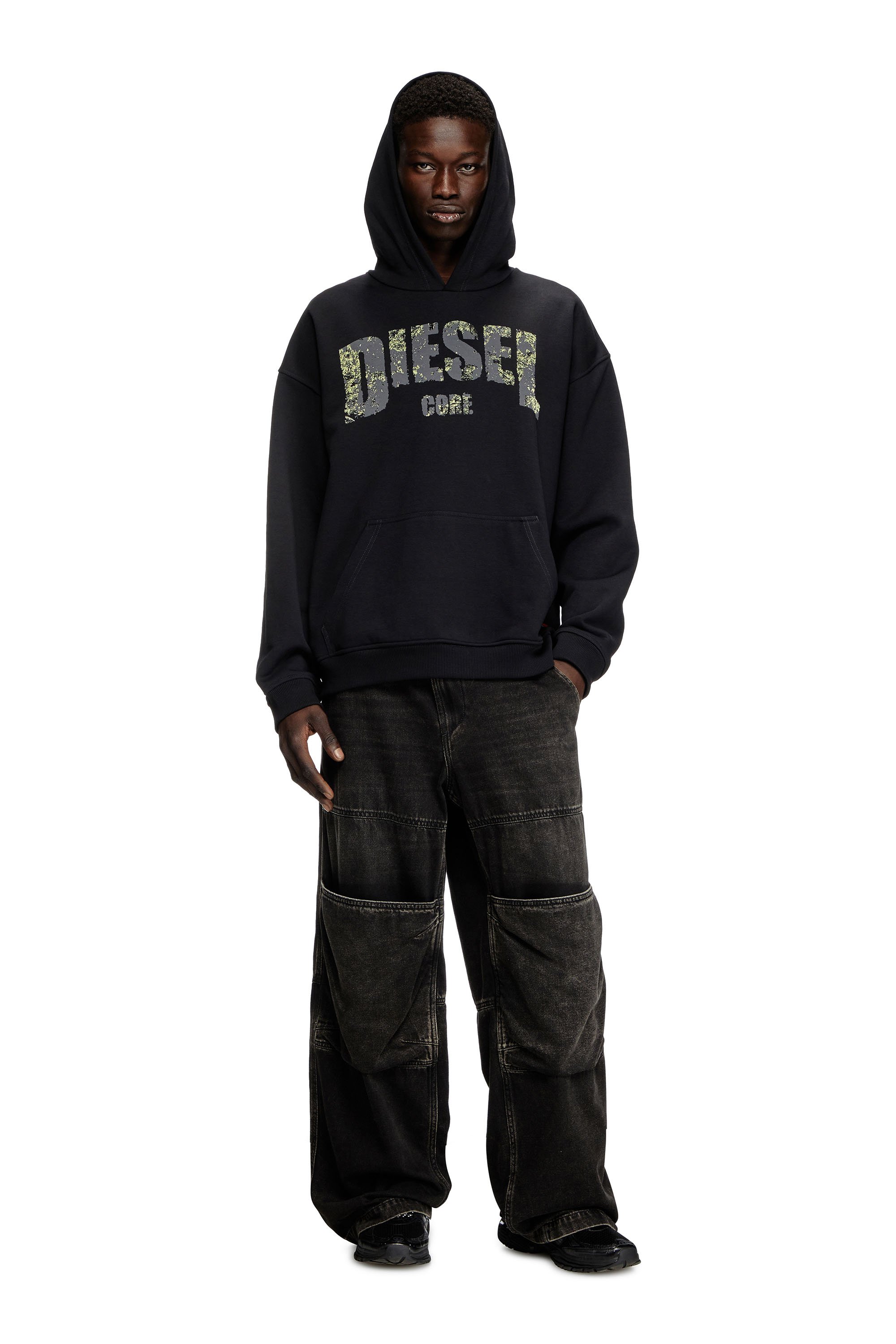 Diesel - S-BOXT-HOOD-R13, Sweat-shirt à capuche avec logo imprimé effet destroy Homme in Noir - 2