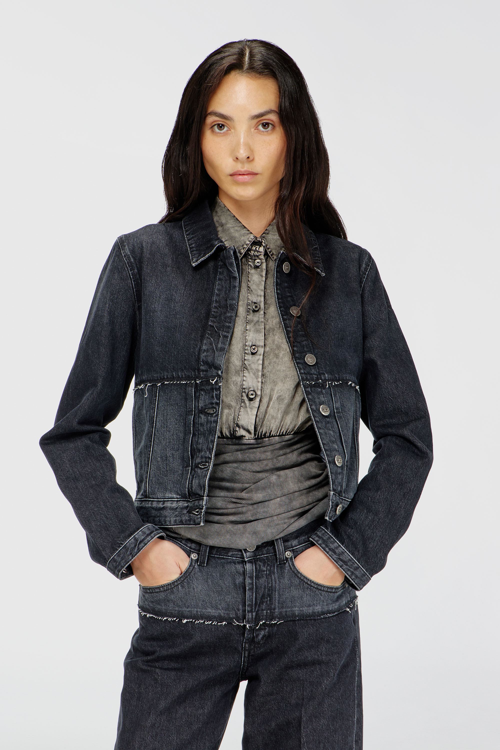 Diesel - DE-KATO-SE, Damen Jacke aus segmentiertem Denim in Schwarz/Dunkelgrau - 1