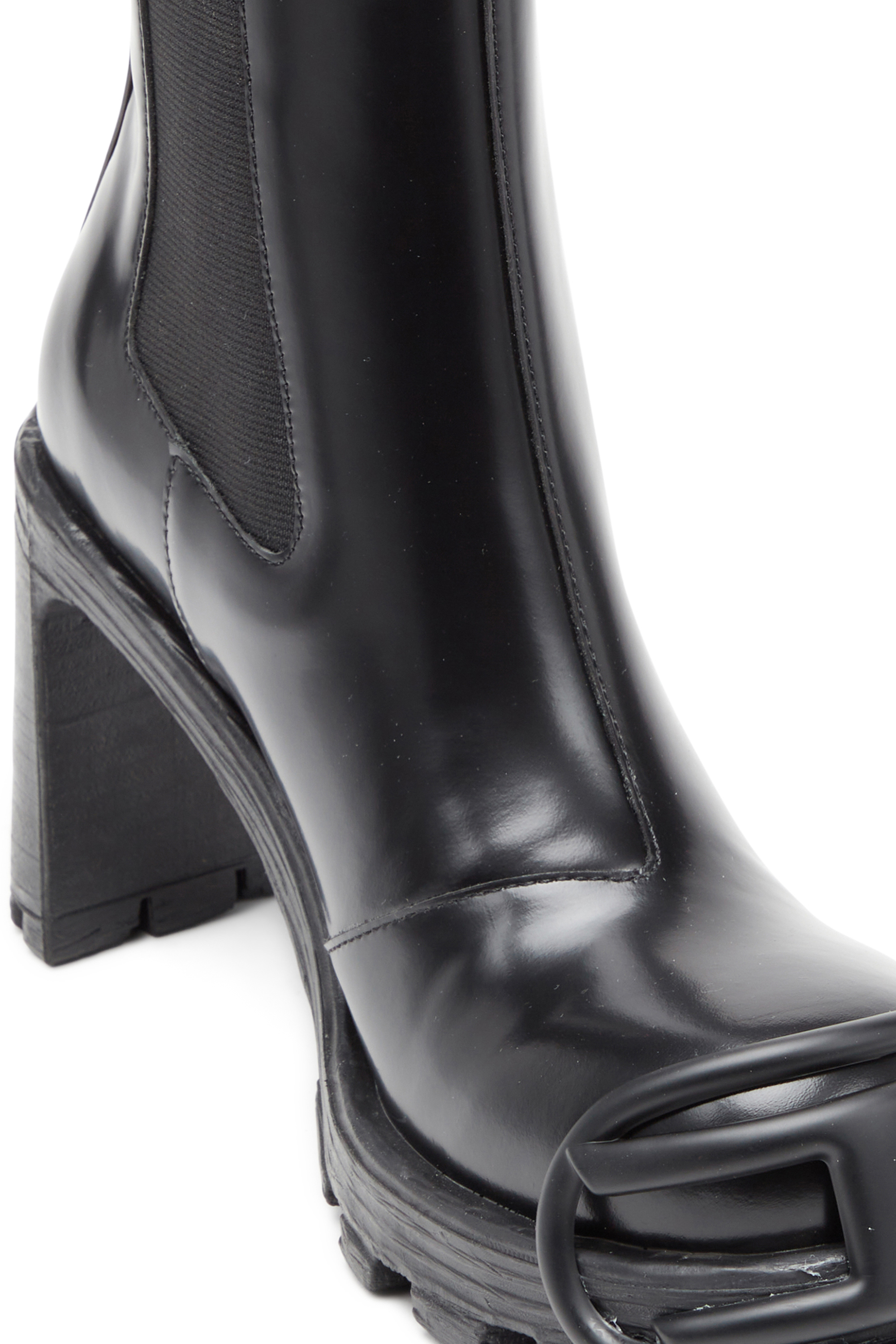 Diesel - D-HAMMER CH D W, Femme D-Hammer-Bottines à talons avec plaque Oval D in Noir - Image 5