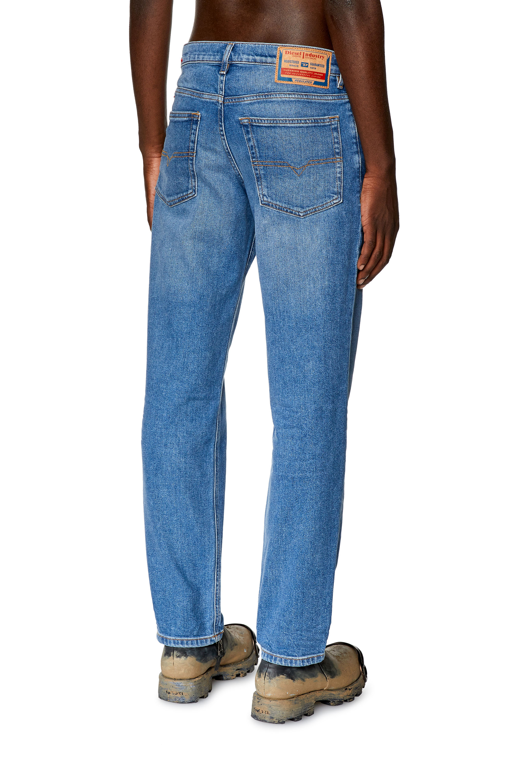 Diesel - Tapered Jeans 2023 D-Finitive 0ENAS, Blu Chiaro - Image 3