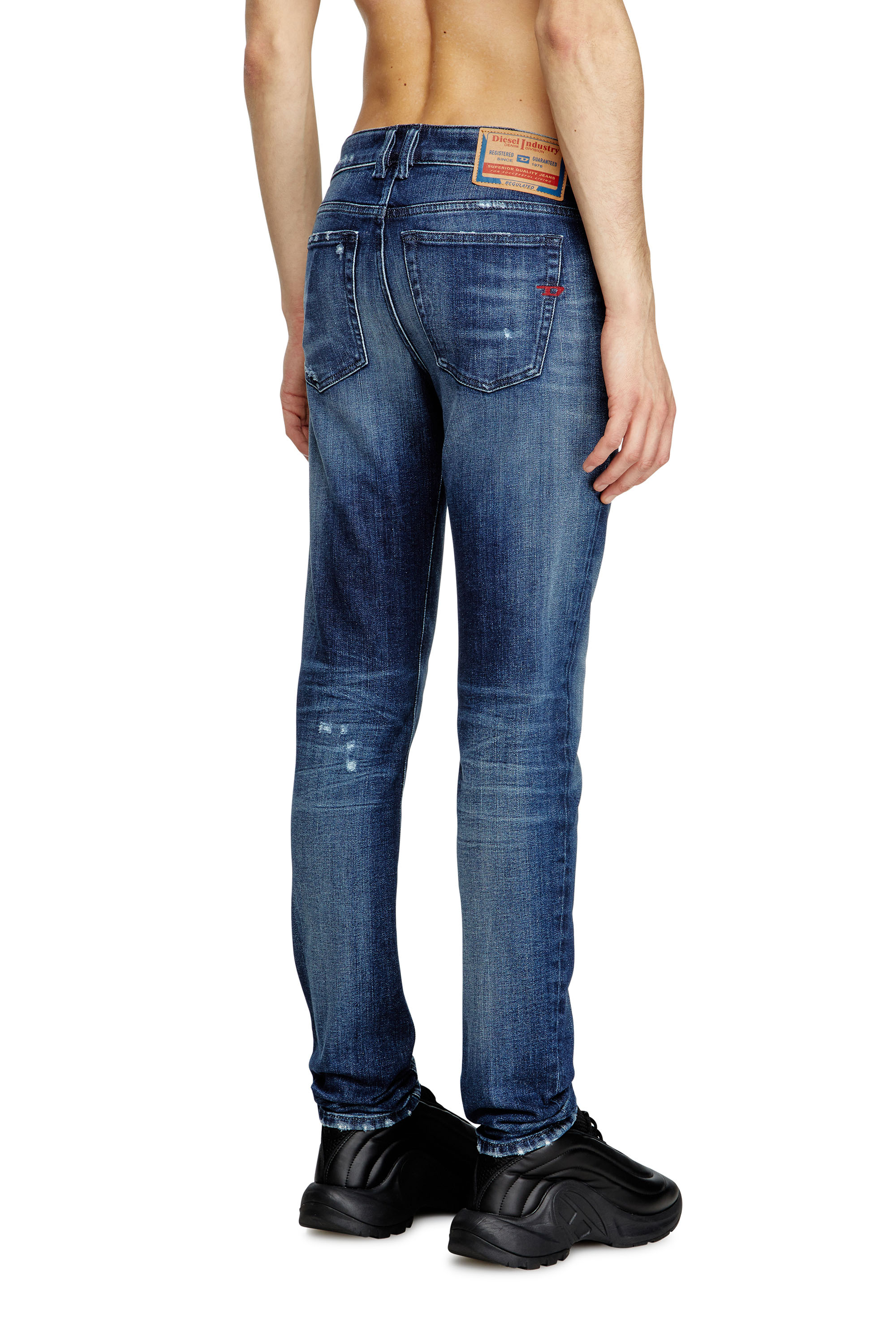 Diesel - Skinny Jeans 1979 Sleenker 09L42 Uomo, Blu Scuro - Image 4